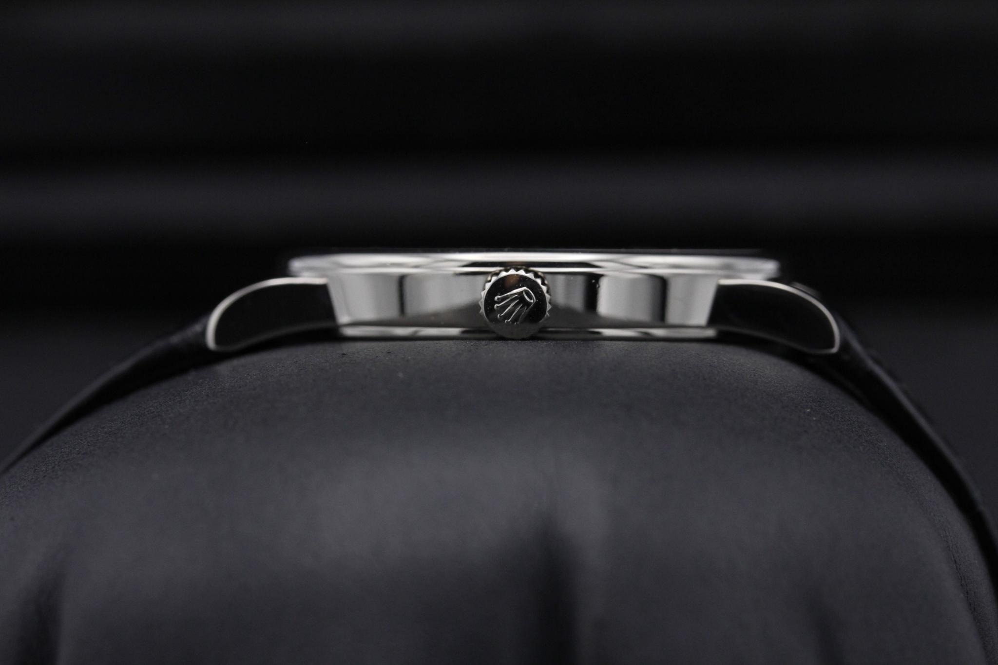 Watch Image 3