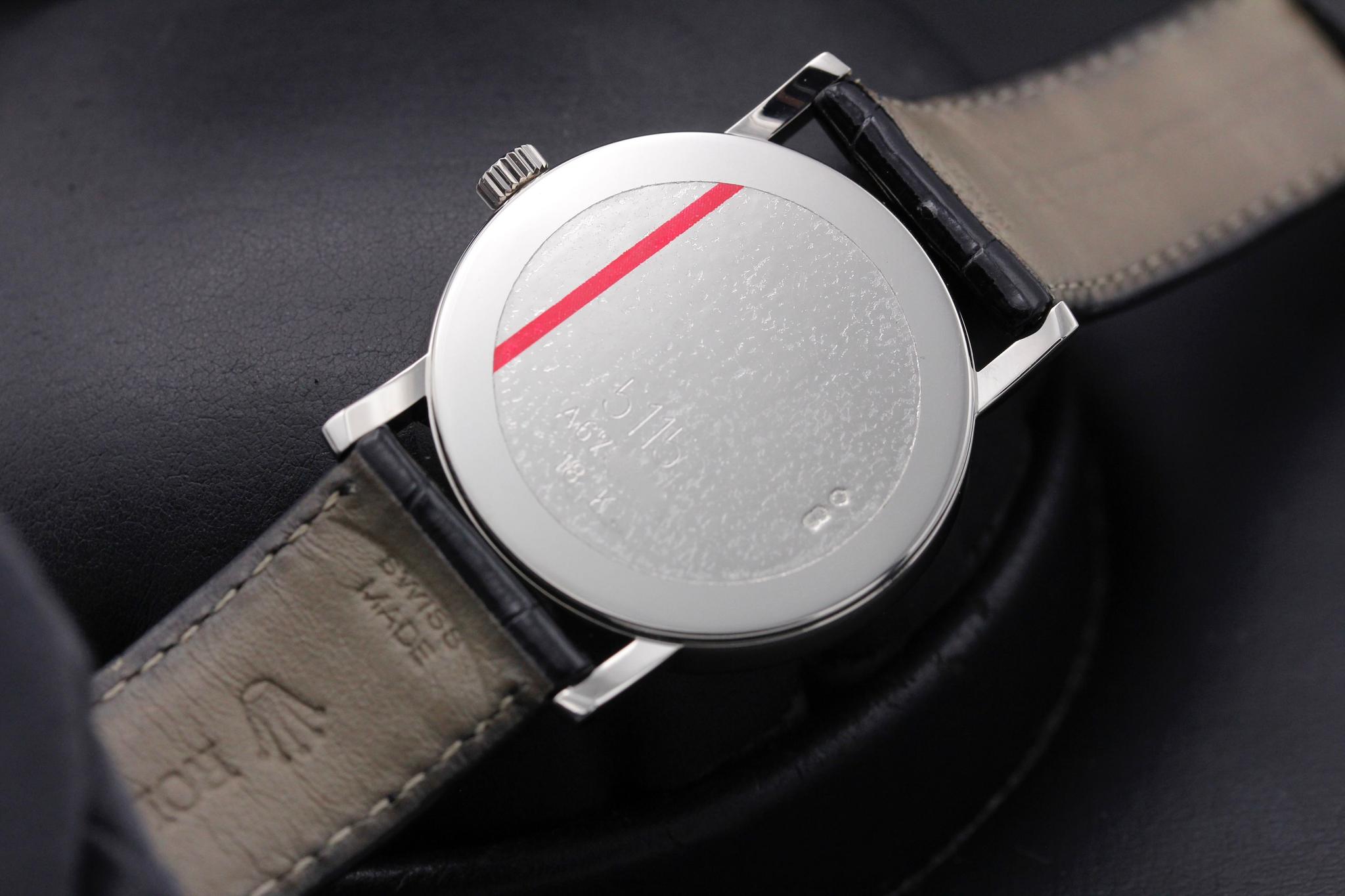 Watch Image 7