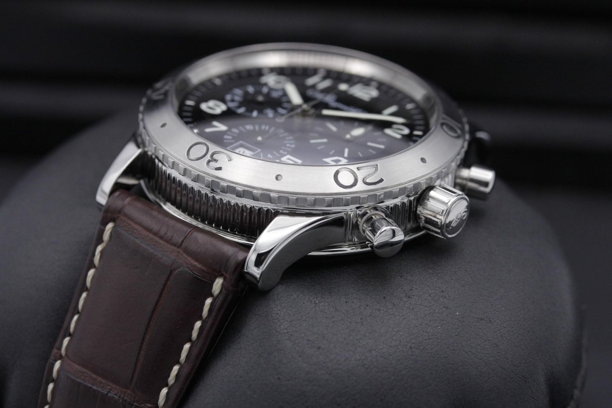 Watch Image 2