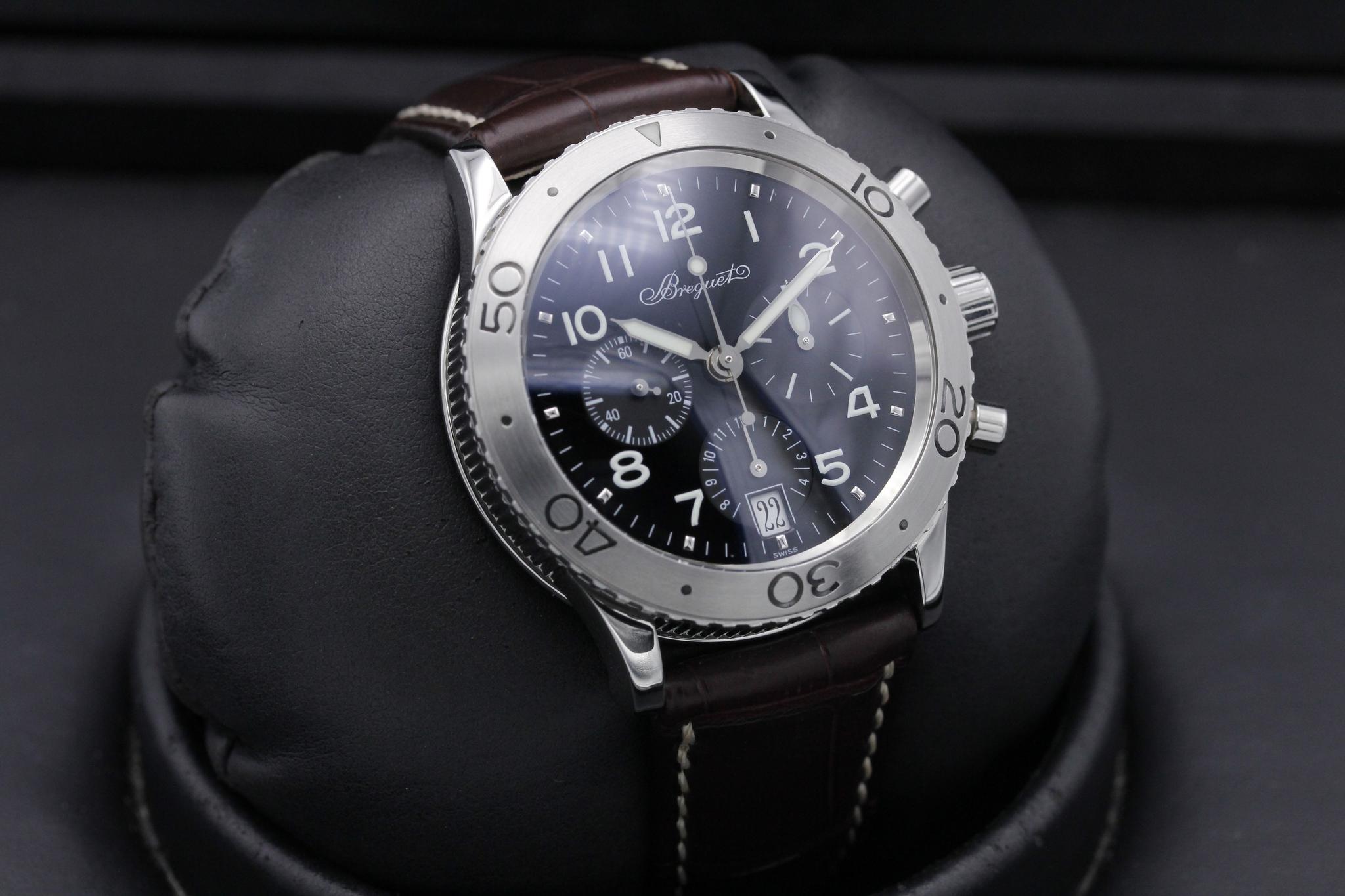Watch Image 10