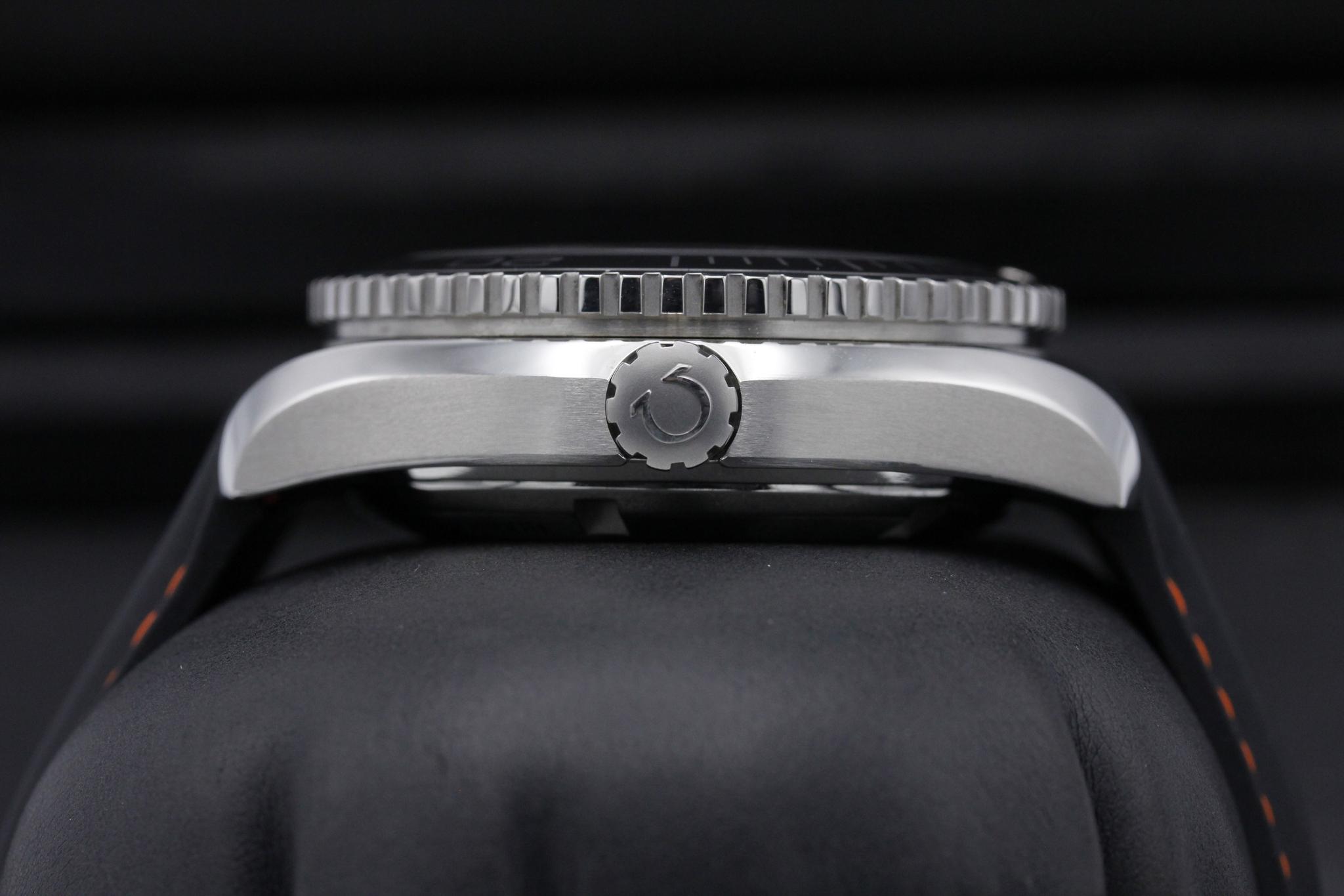 Watch Image 3