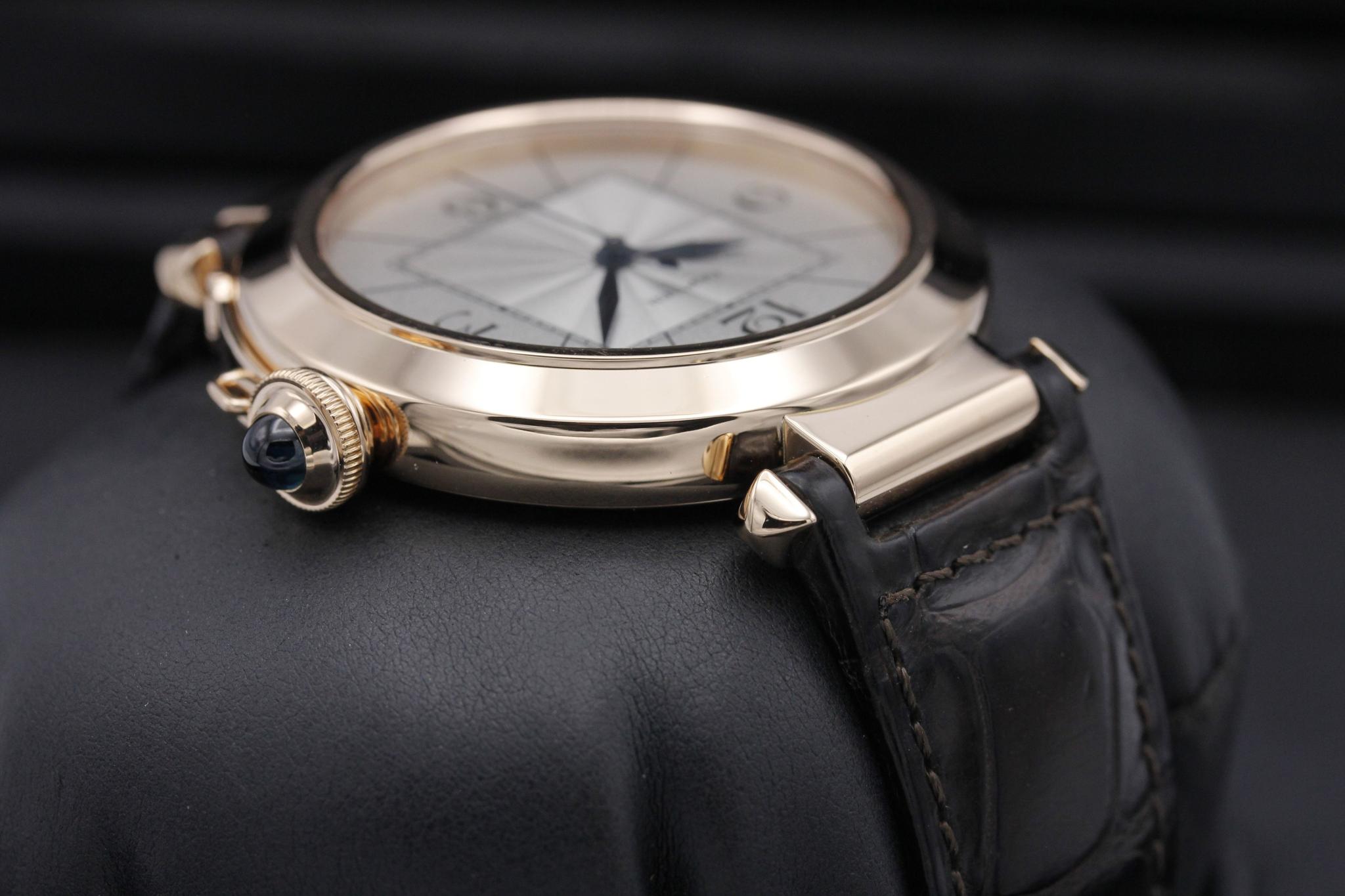 Watch Image 4