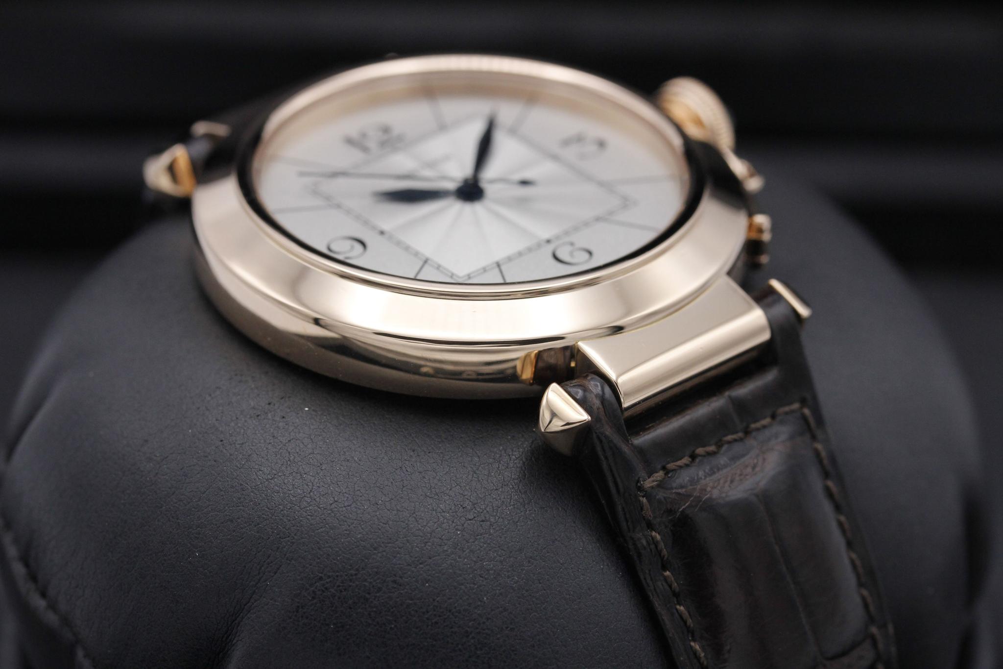 Watch Image 6