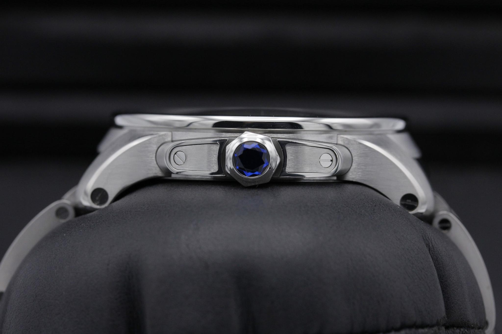 Watch Image 3