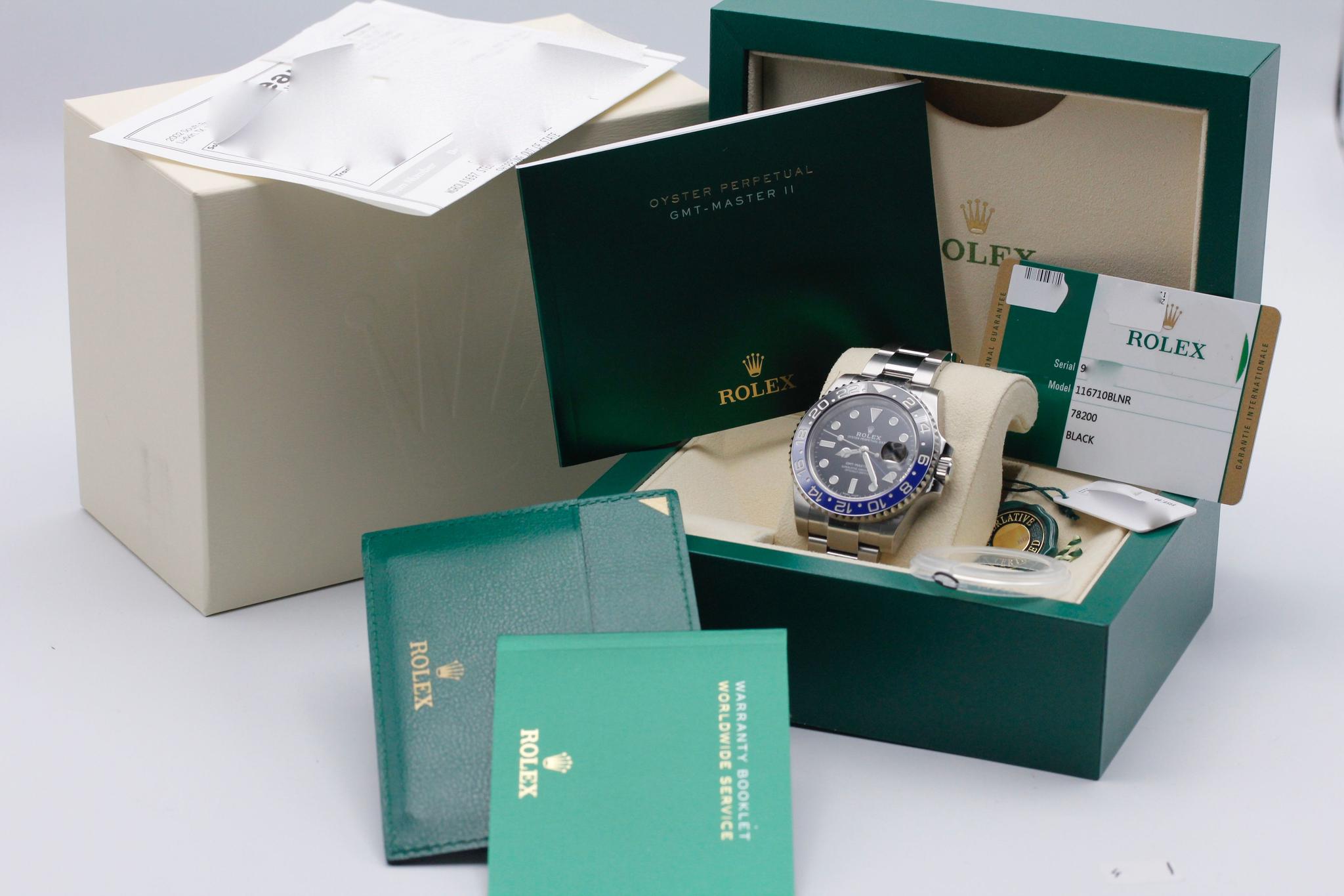 Watch Image 11