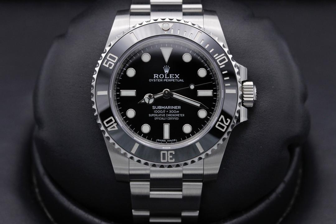 Rolex Submariner No Date / Black Cerachrome Bezel Insert 114060
