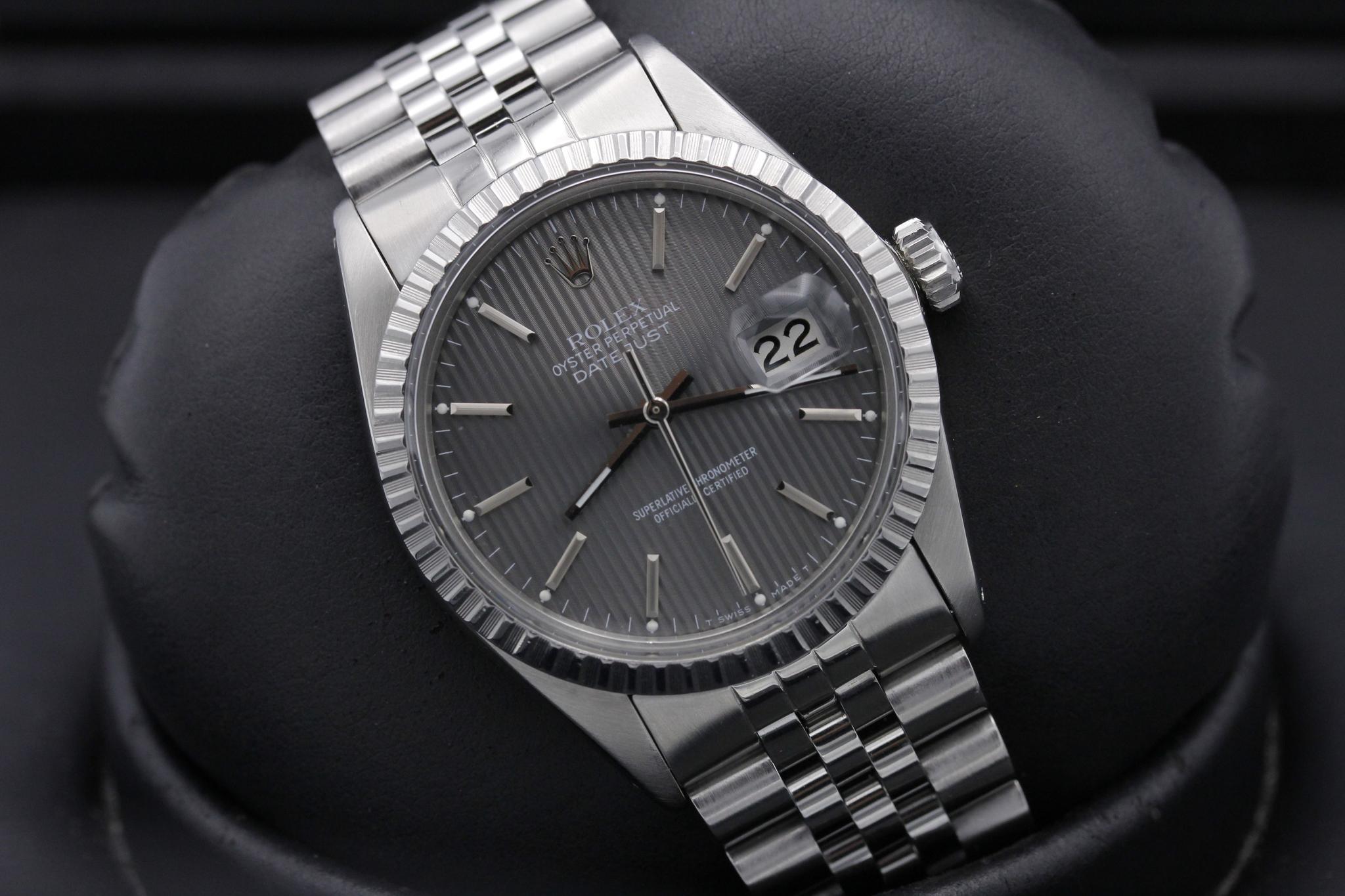 Watch Image 9