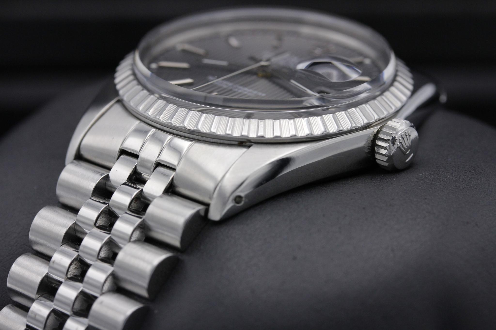 Watch Image 2
