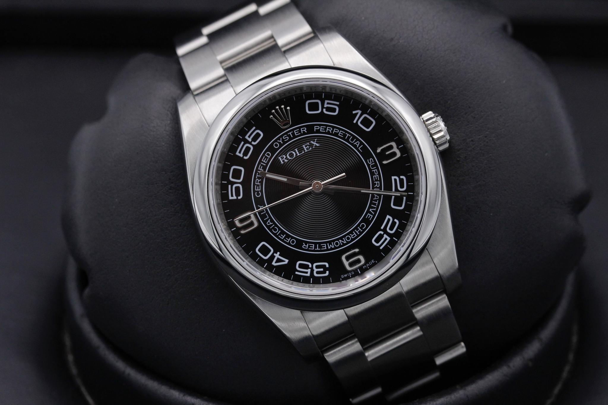 Watch Image 10
