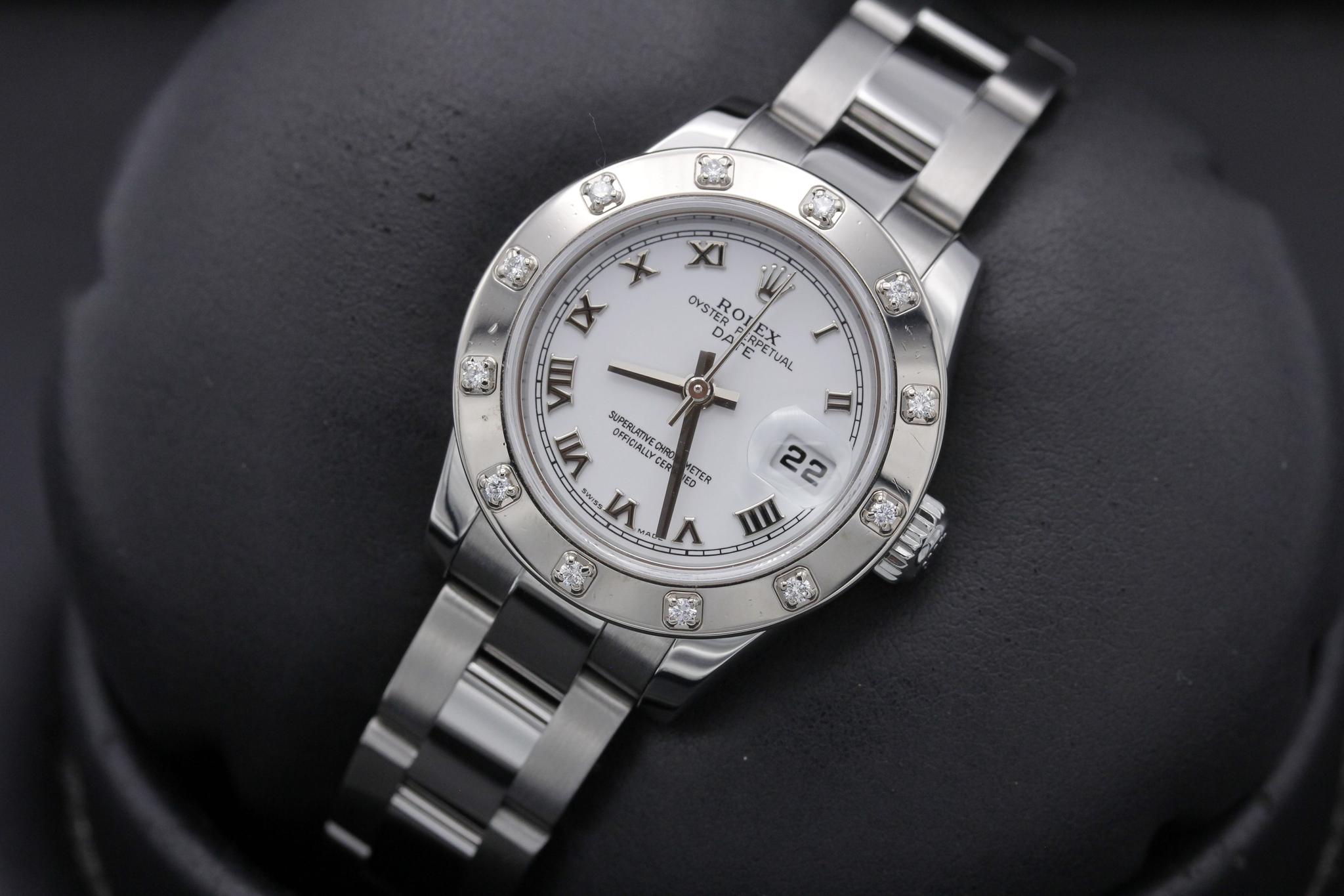 Watch Image 10