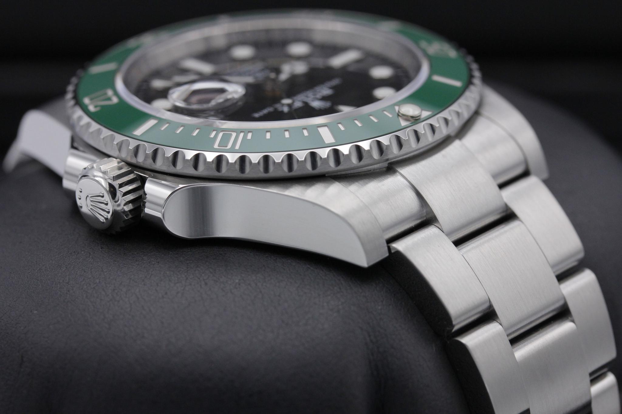 Watch Image 4