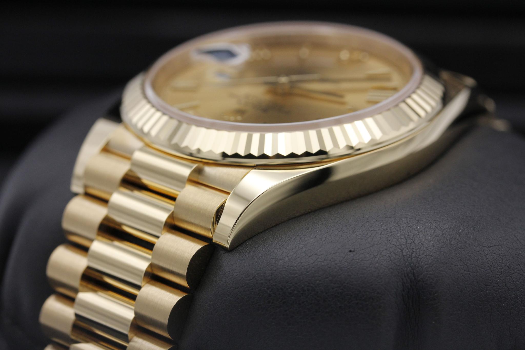 Watch Image 5