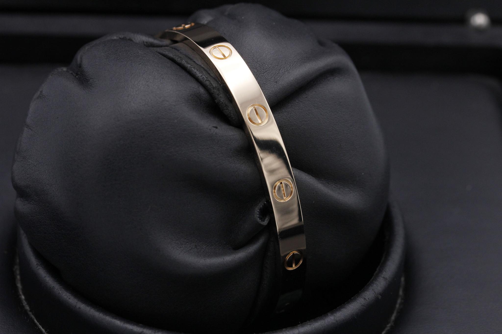 Watch Image 8