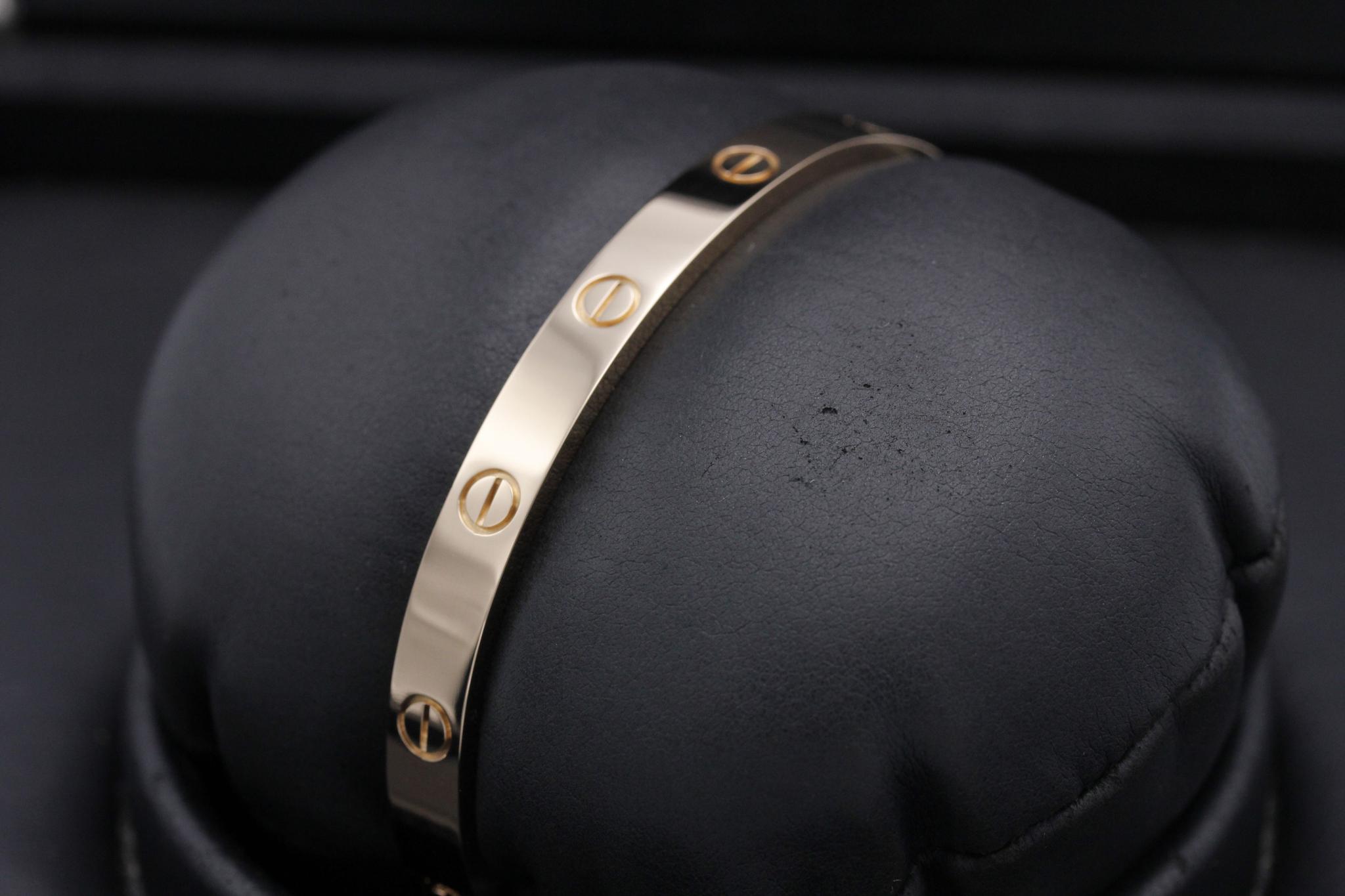 Watch Image 2