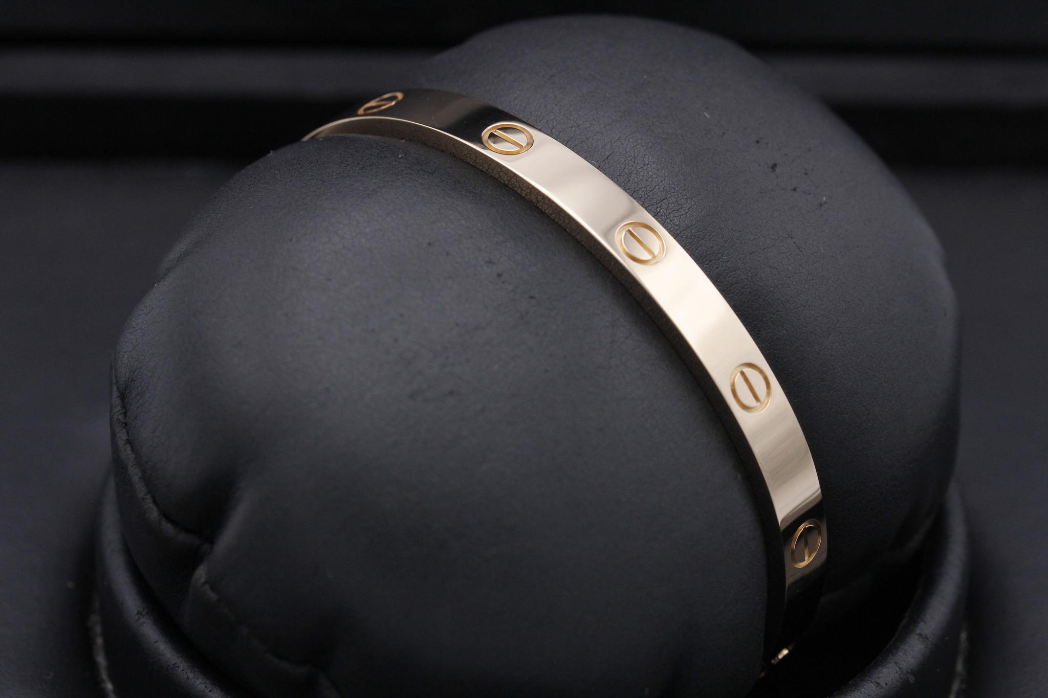 Watch Image 3