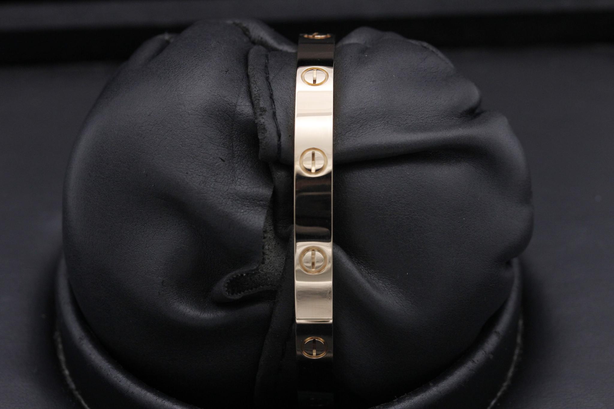 Watch Image 7