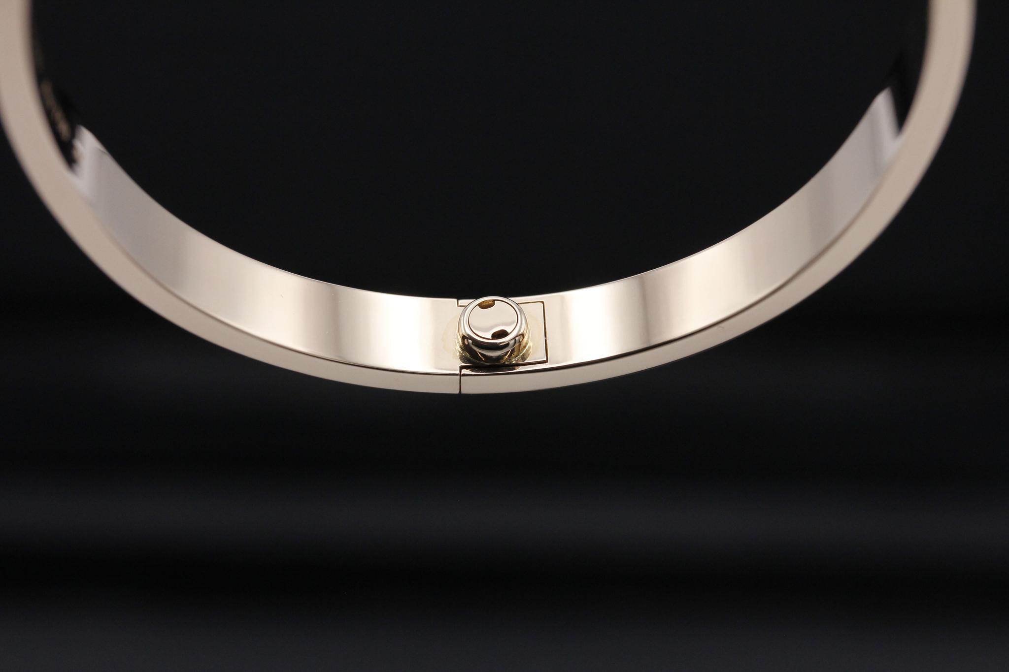 Watch Image 4