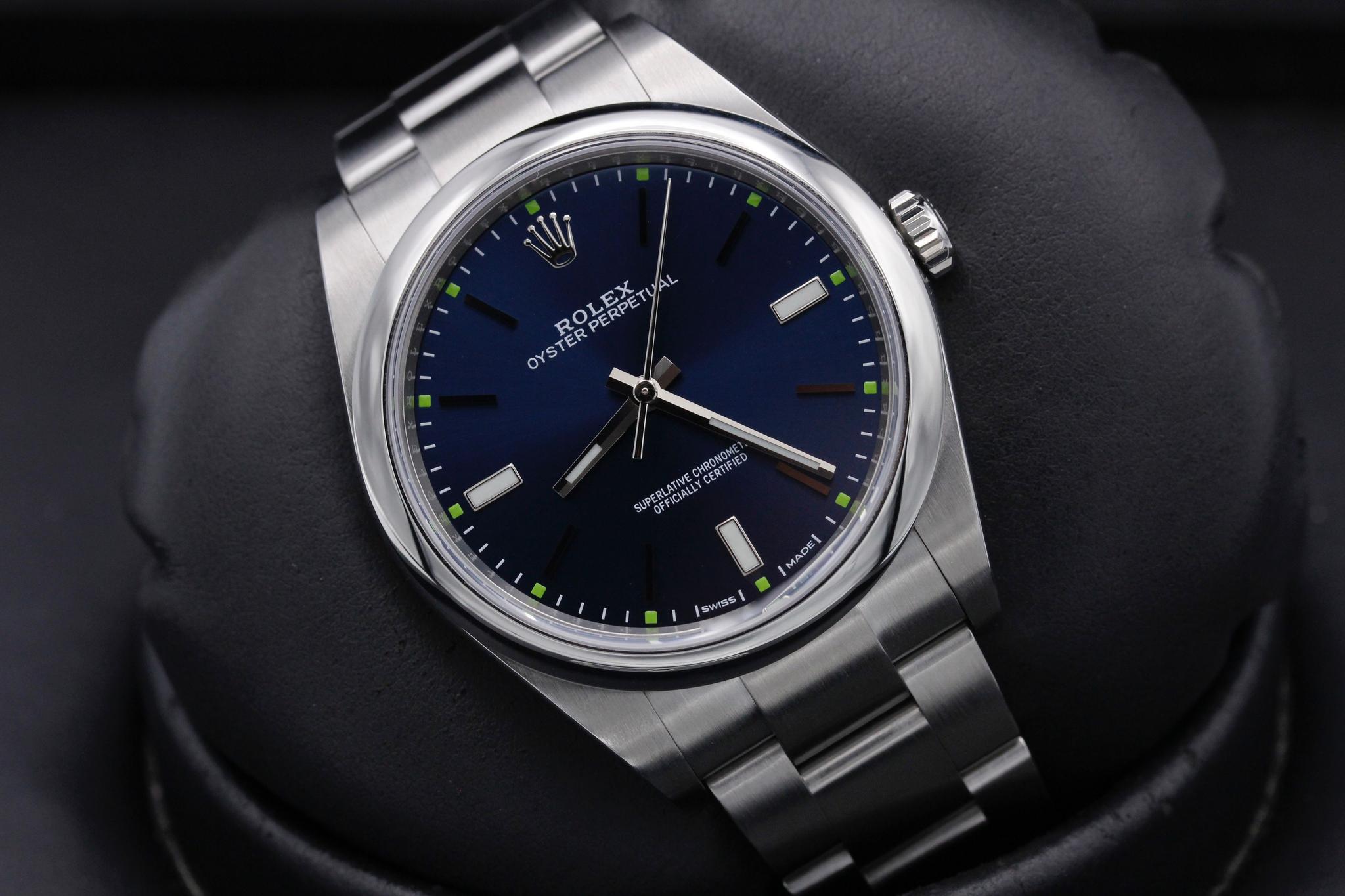 Watch Image 9
