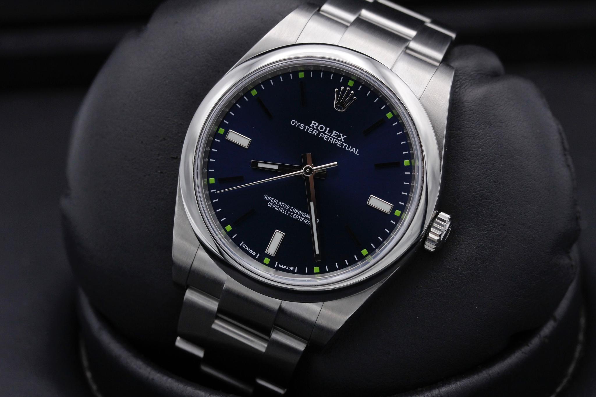Watch Image 10