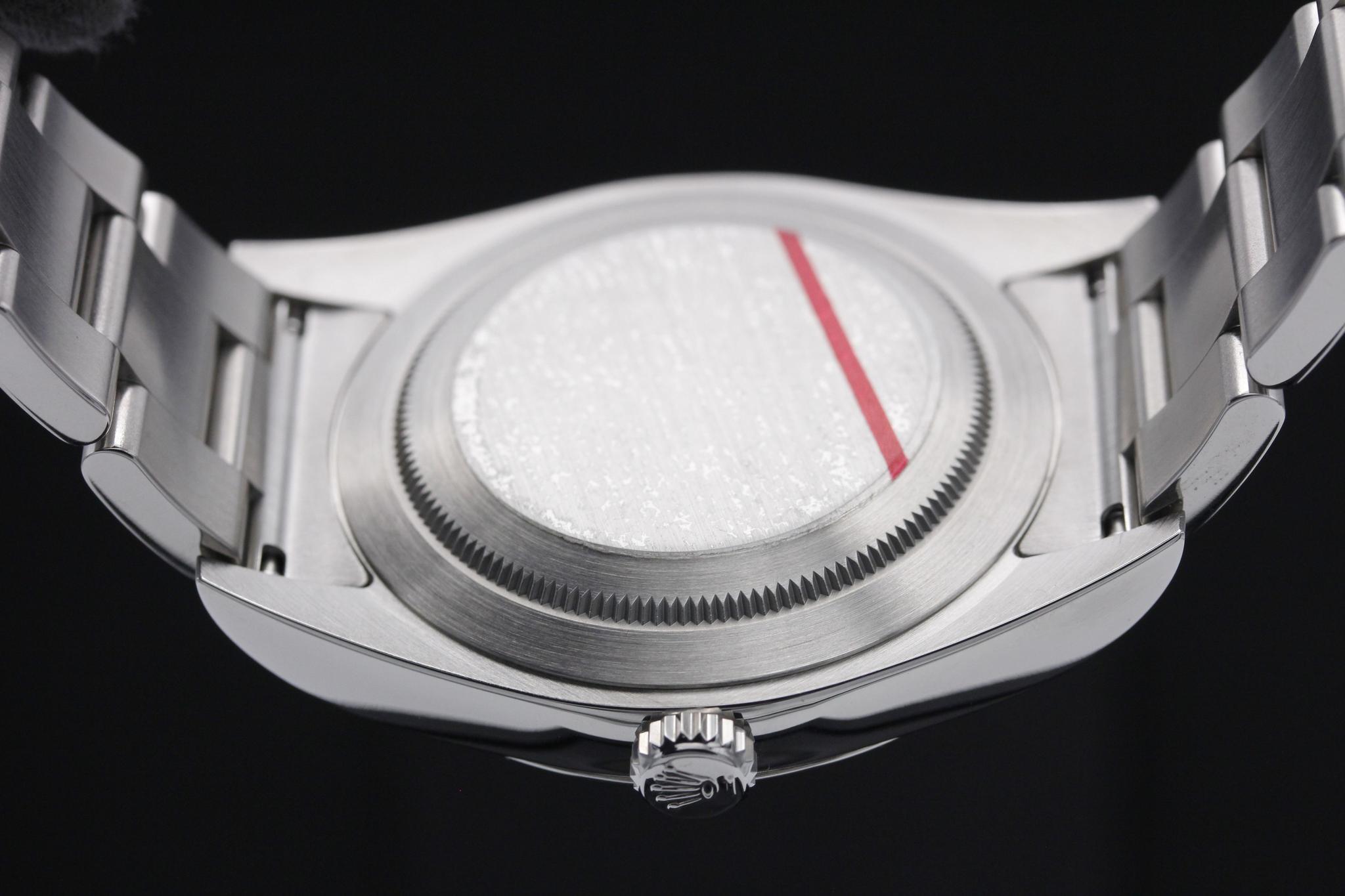 Watch Image 7