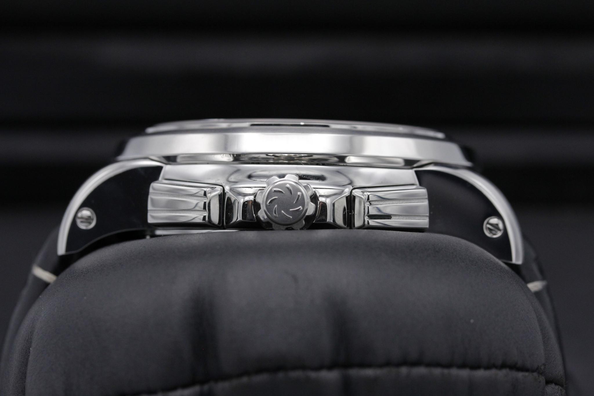 Watch Image 3
