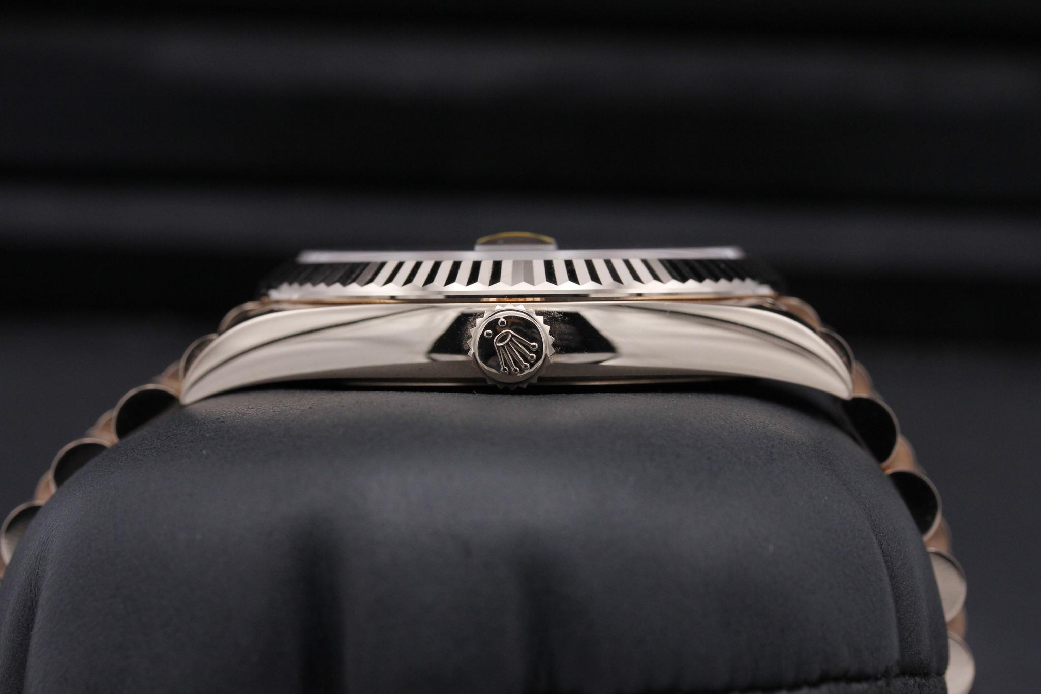 Watch Image 3