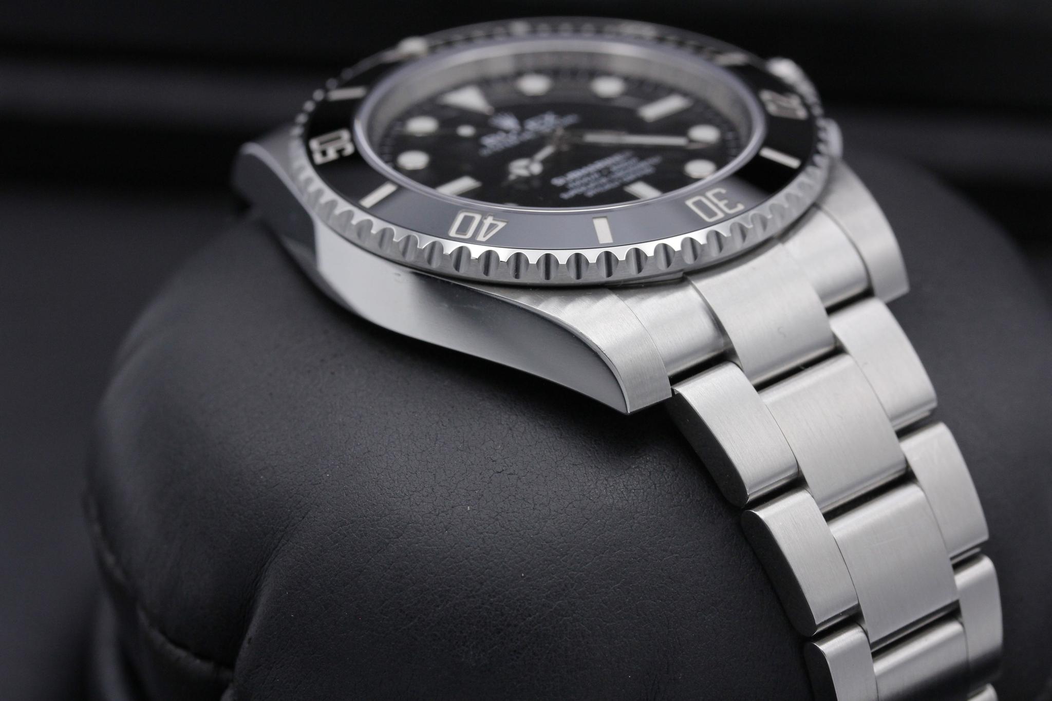 Watch Image 6