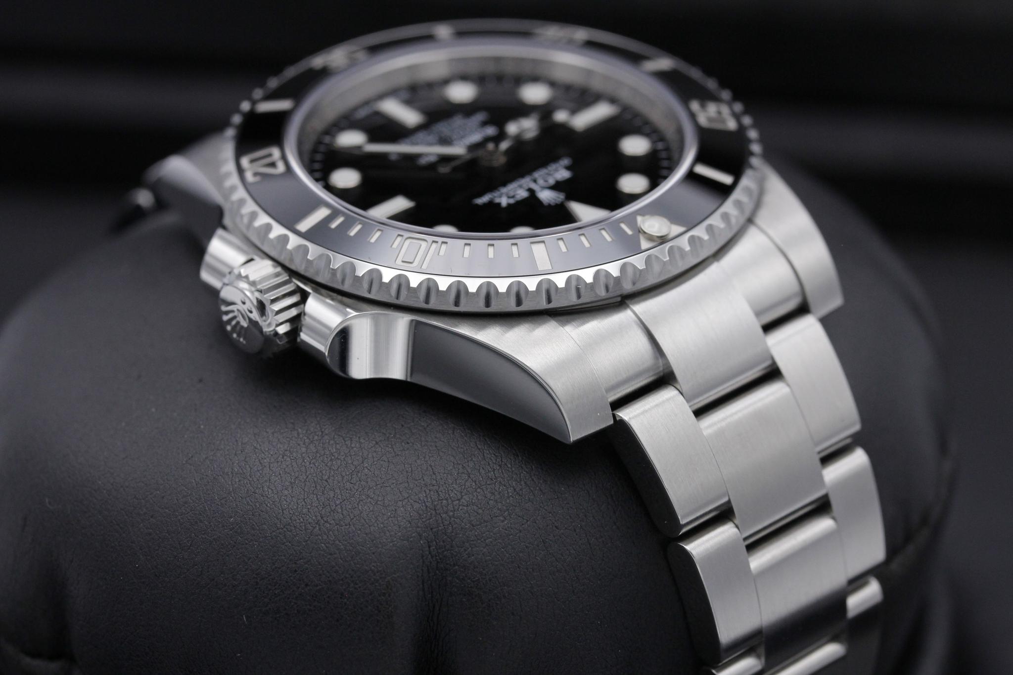 Watch Image 4