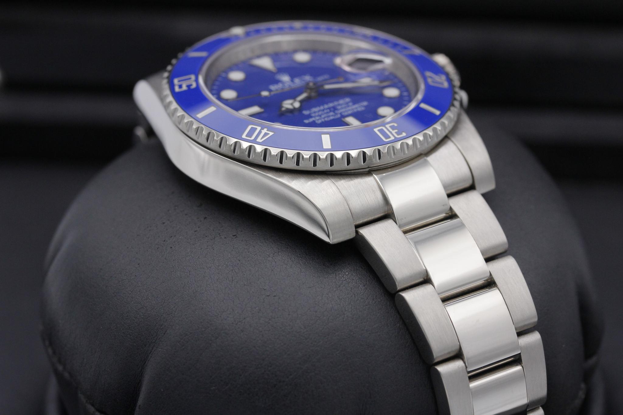 Watch Image 6