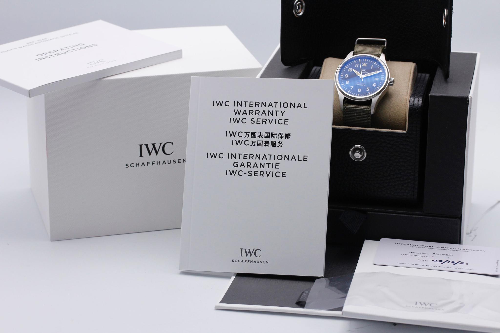 Watch Image 11
