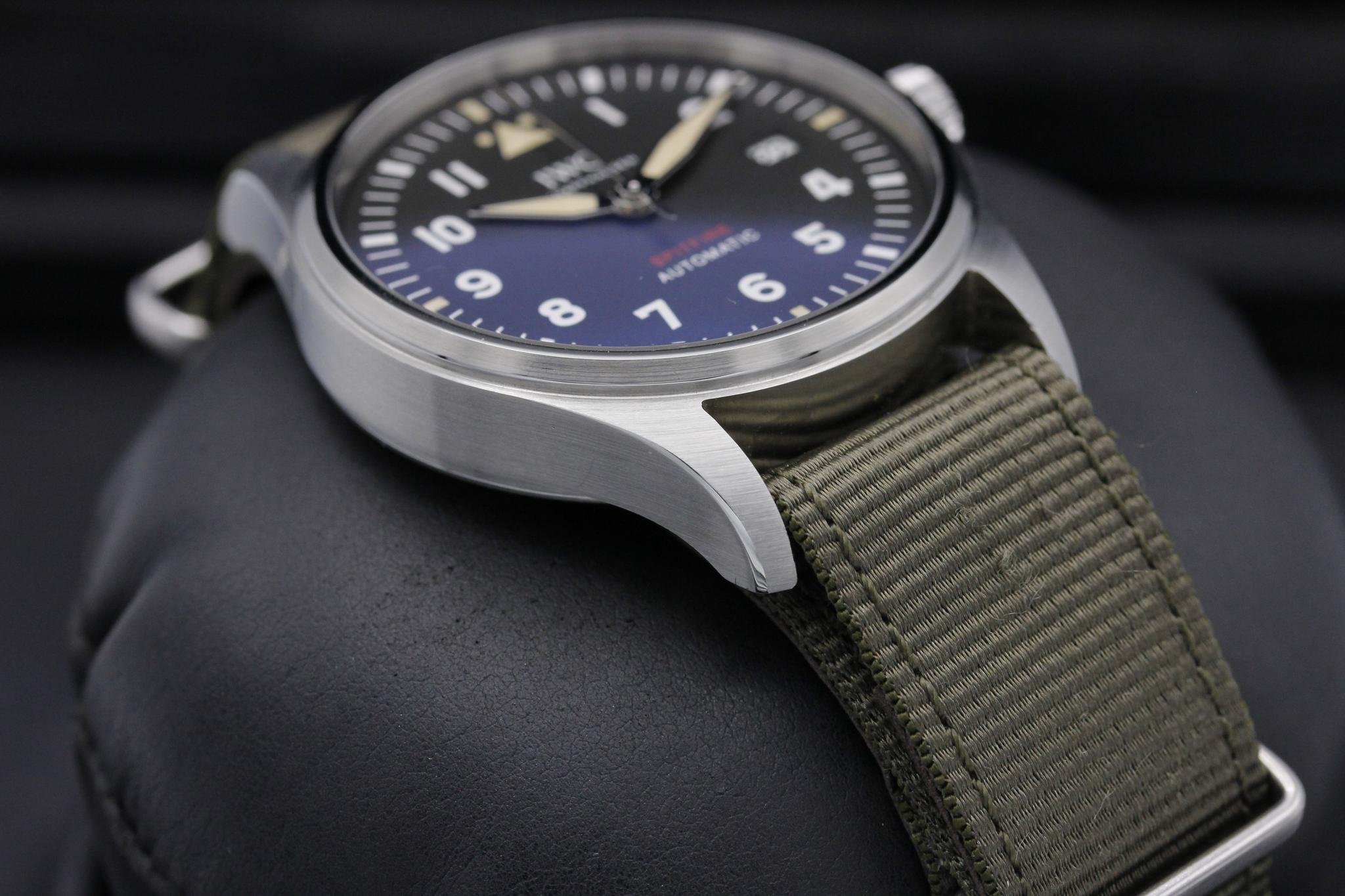 Watch Image 6