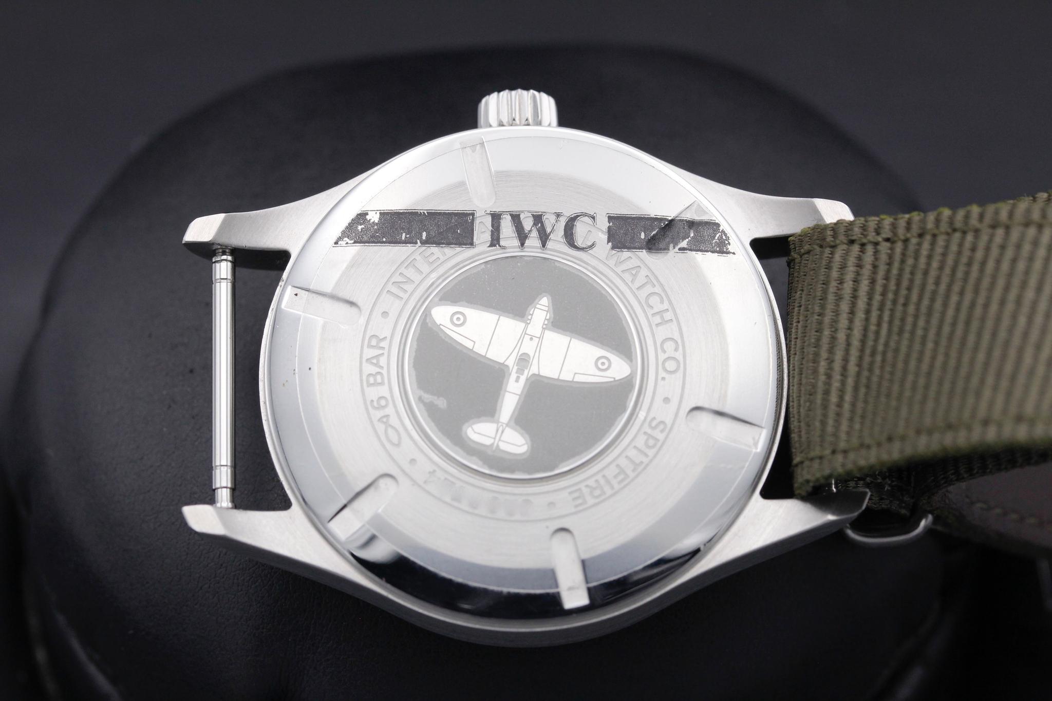 Watch Image 7