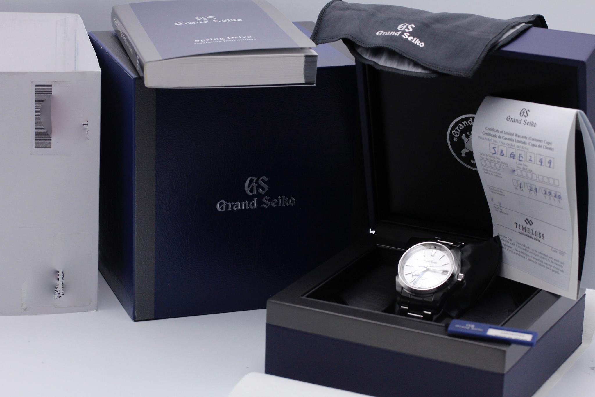 Watch Image 11