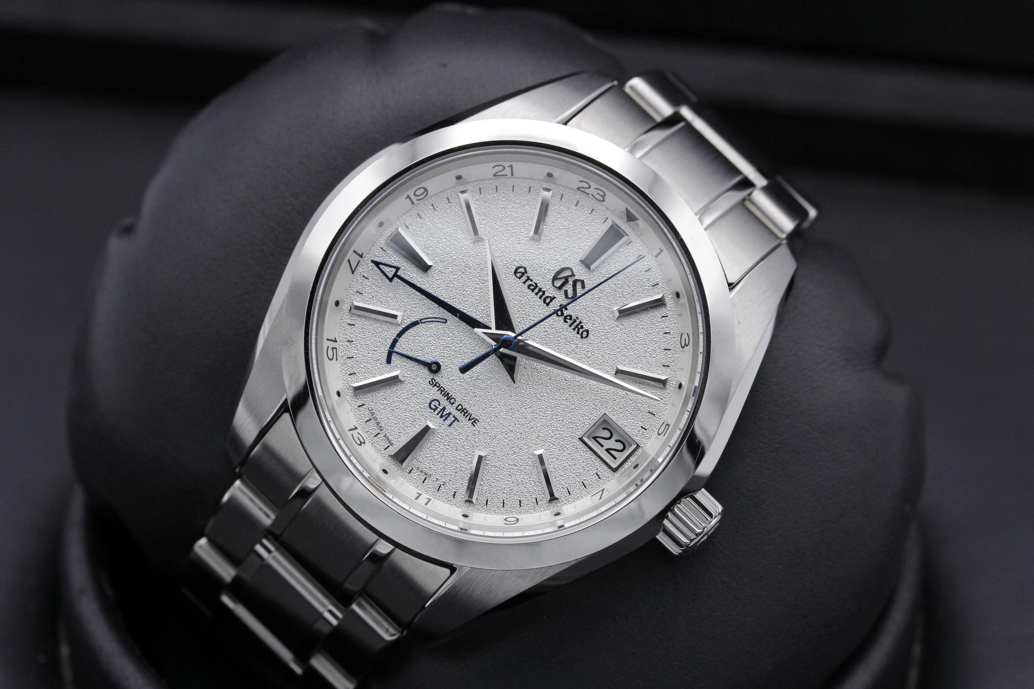 Watch Image 9
