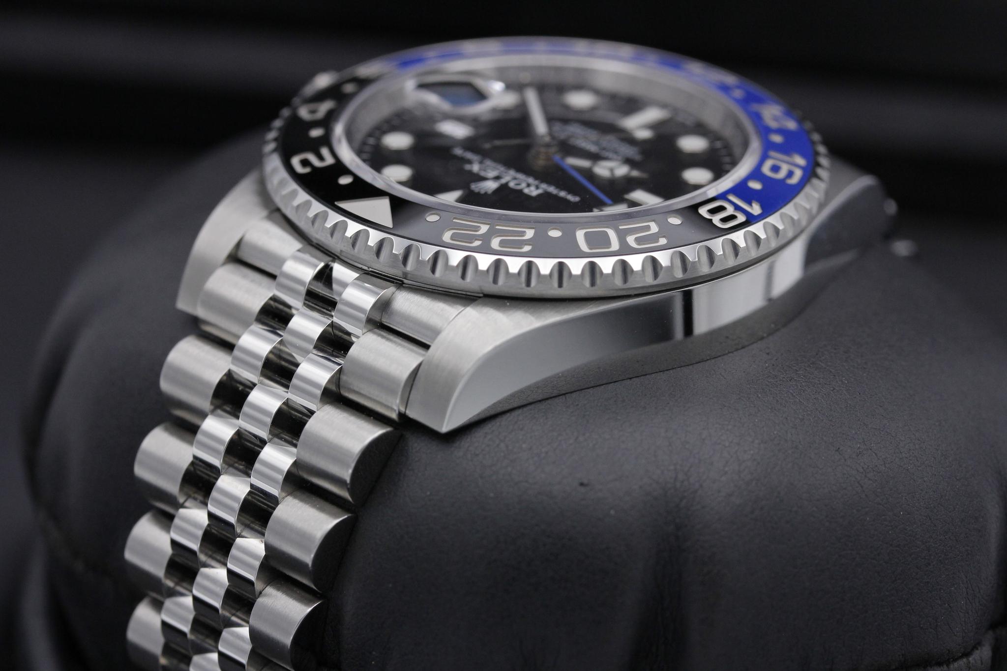 Watch Image 5