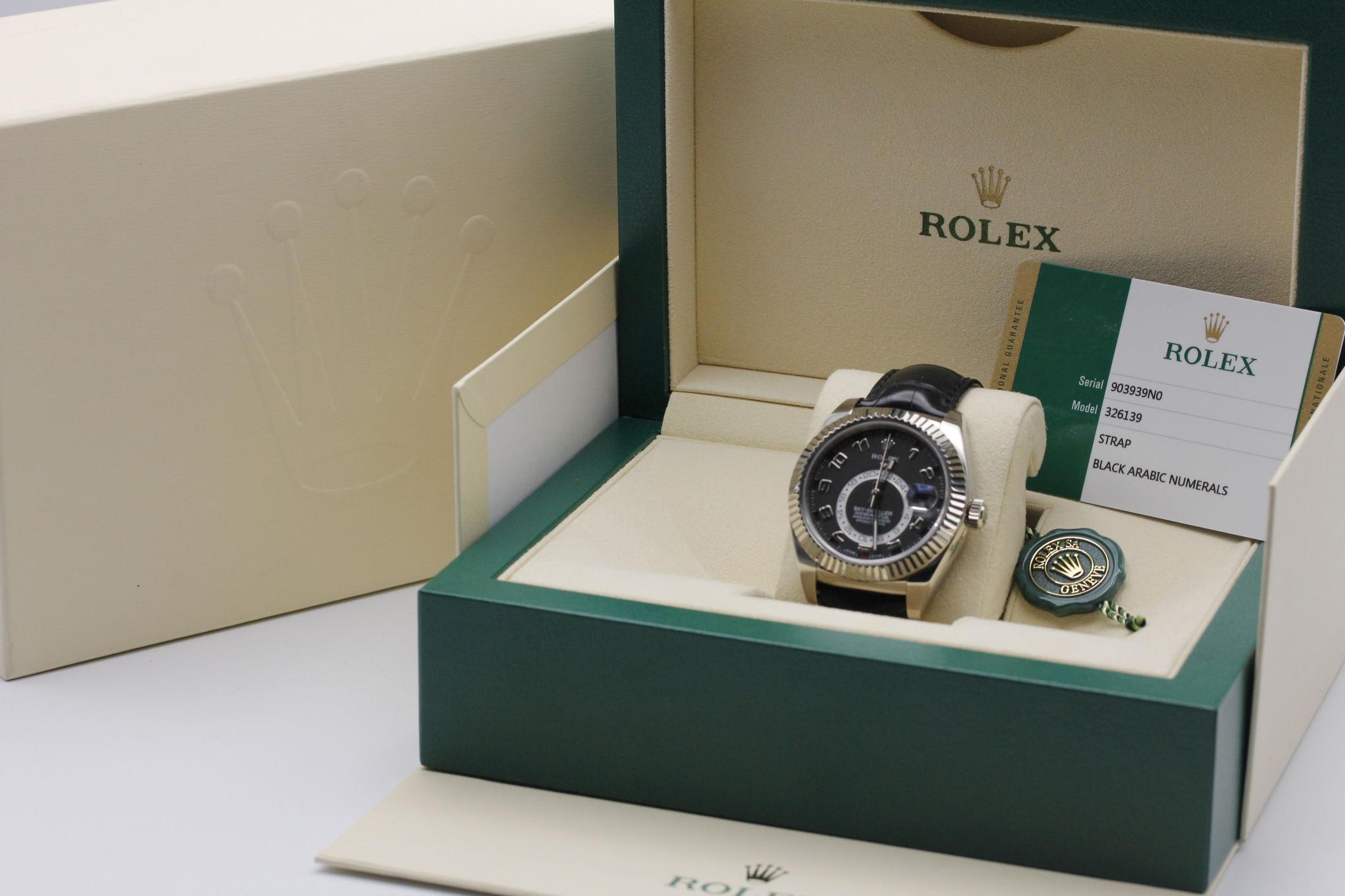 Watch Image 11