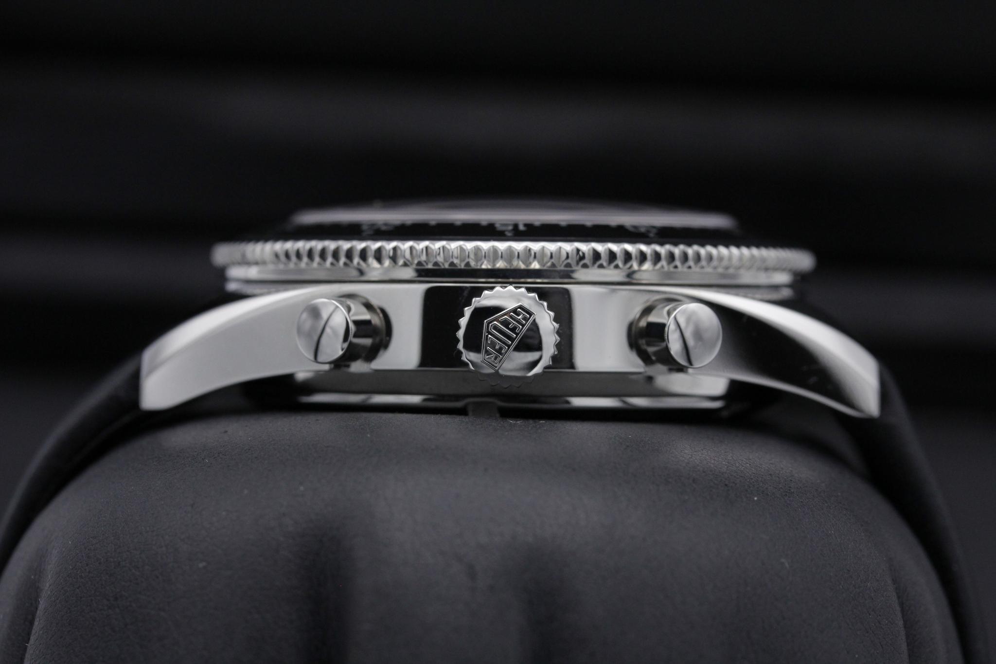 Watch Image 3