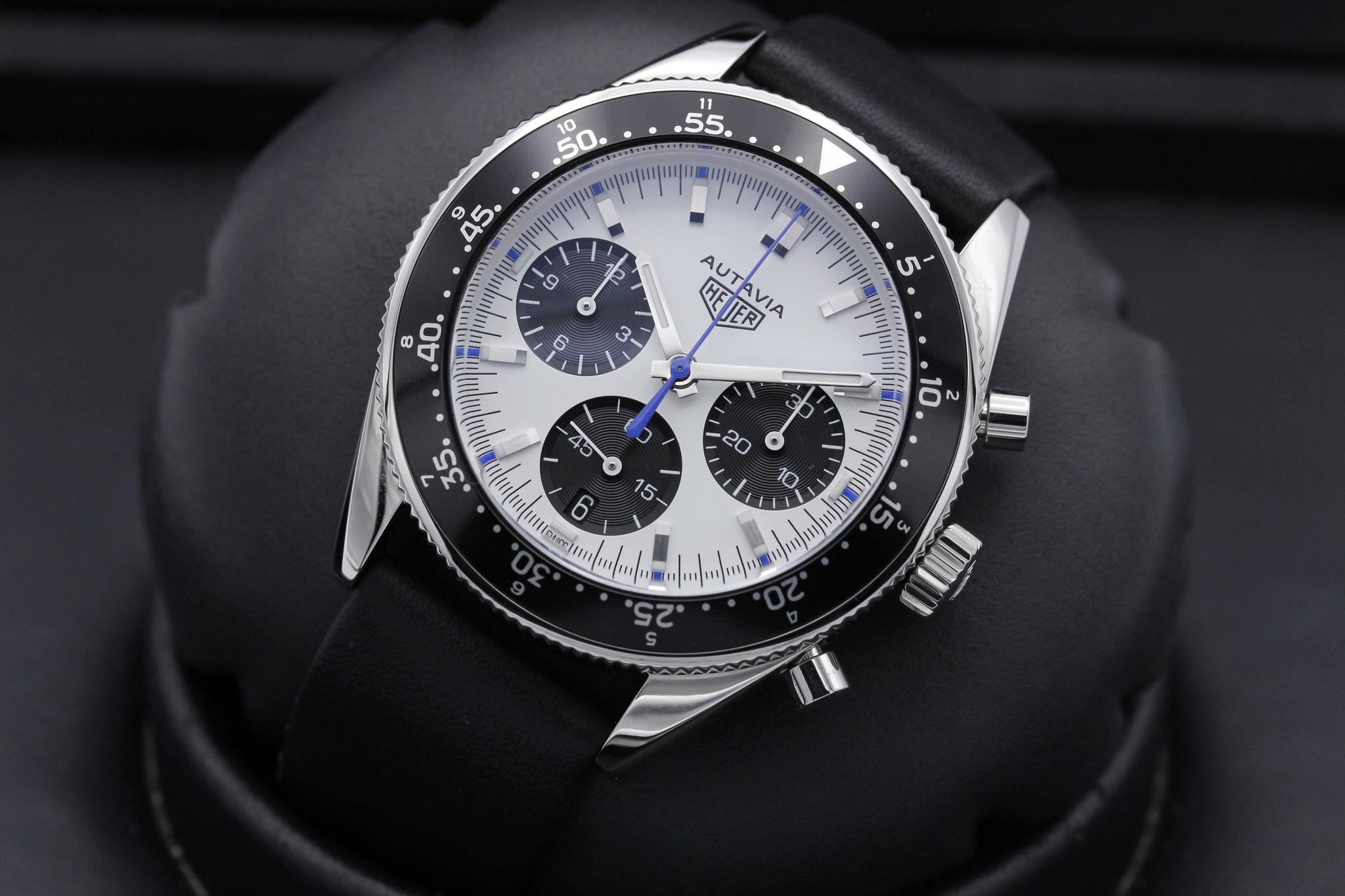 Watch Image 9