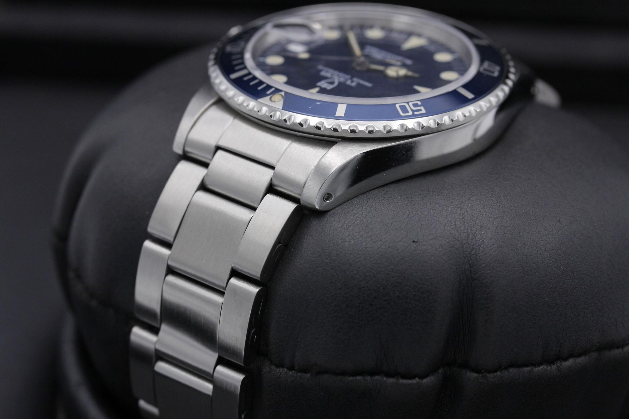 Watch Image 6