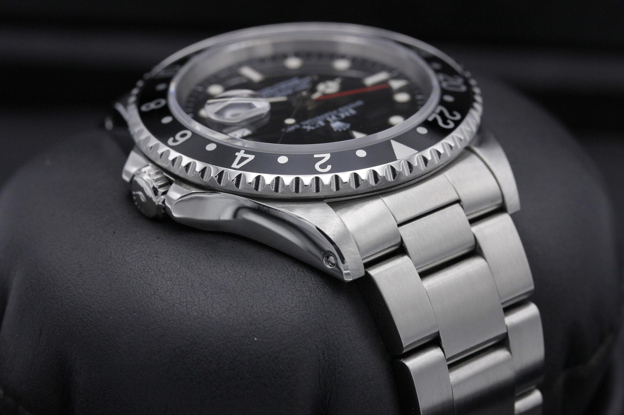Watch Image 4