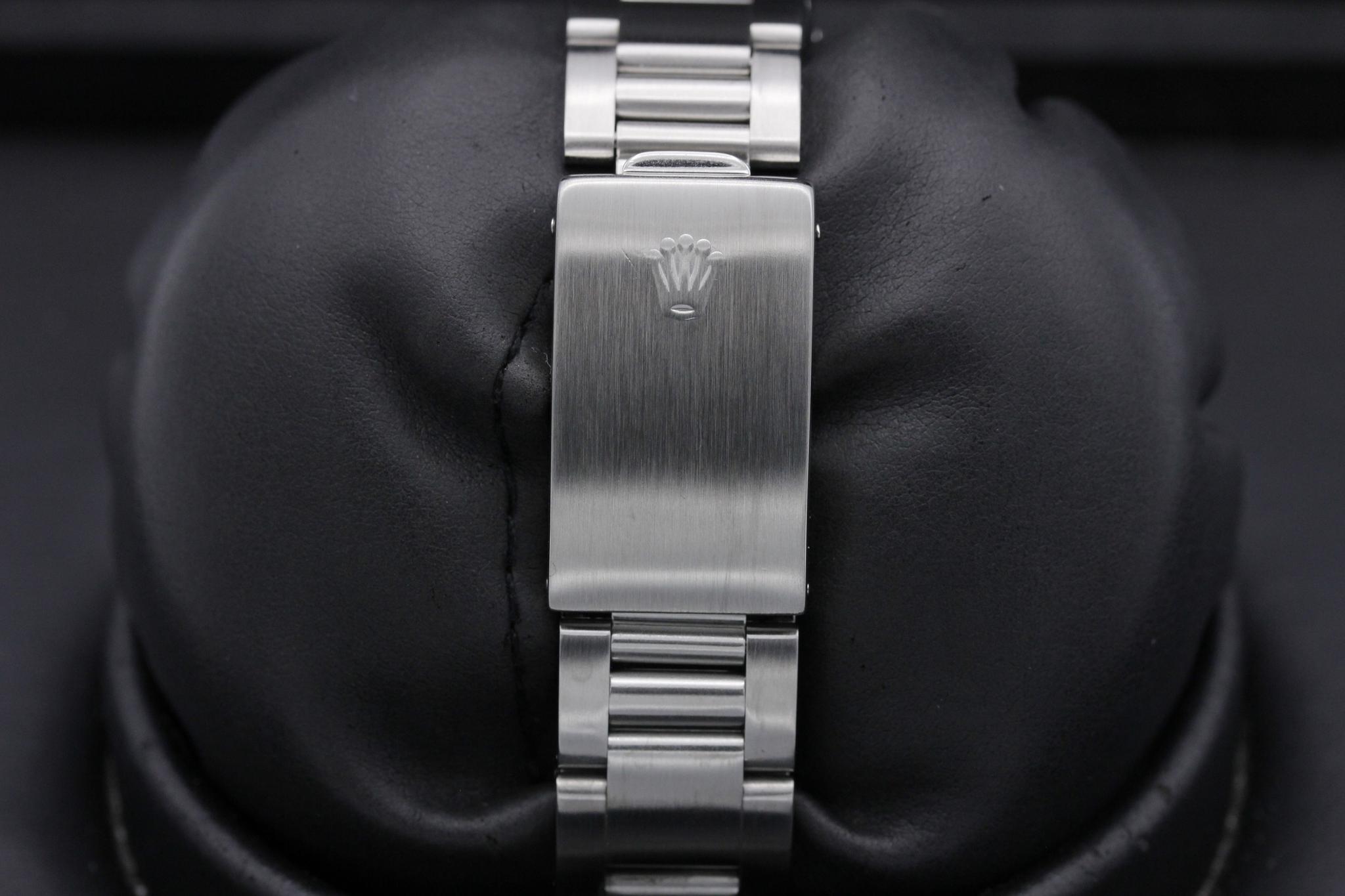 Watch Image 10