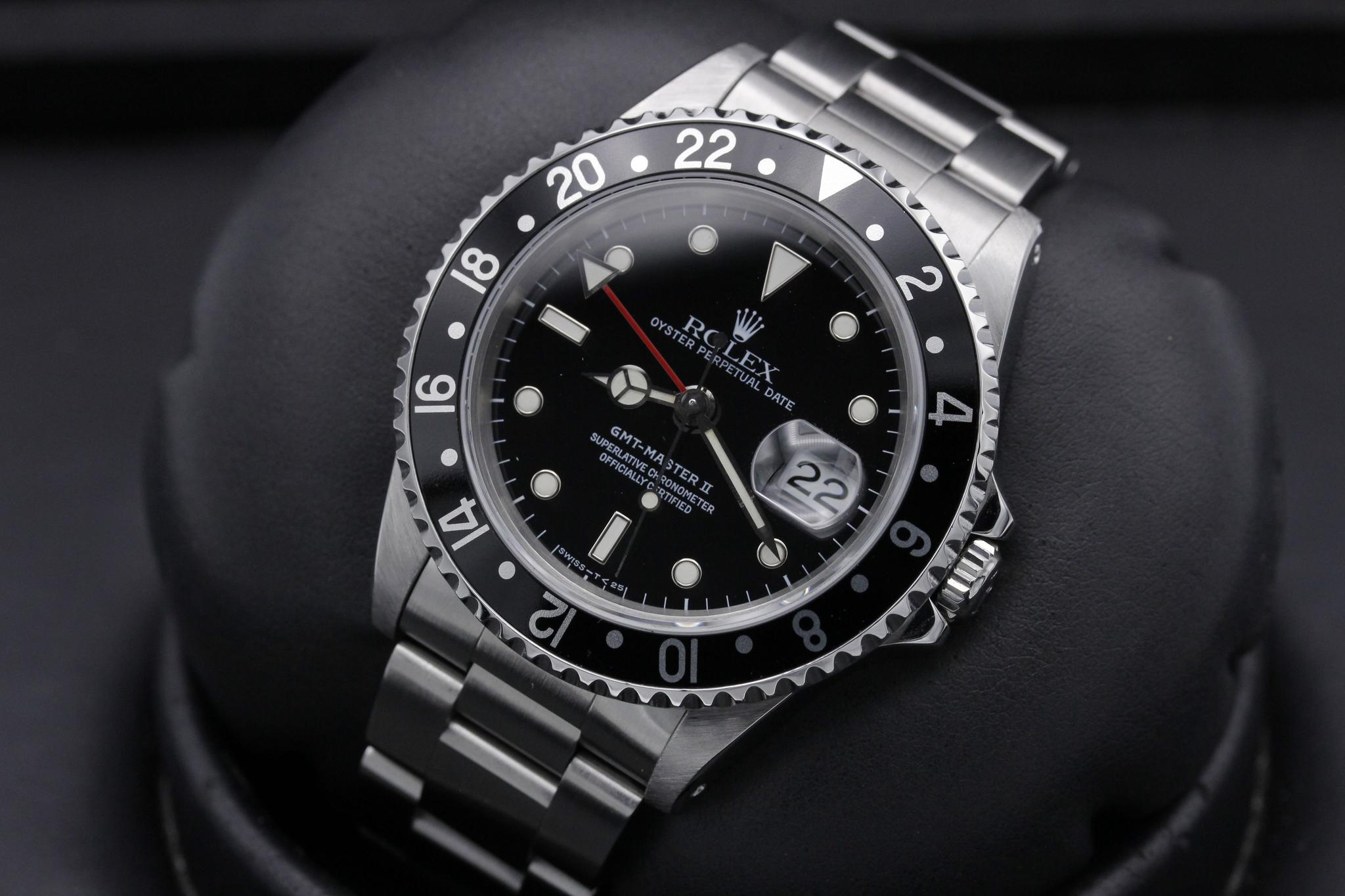 Watch Image 13