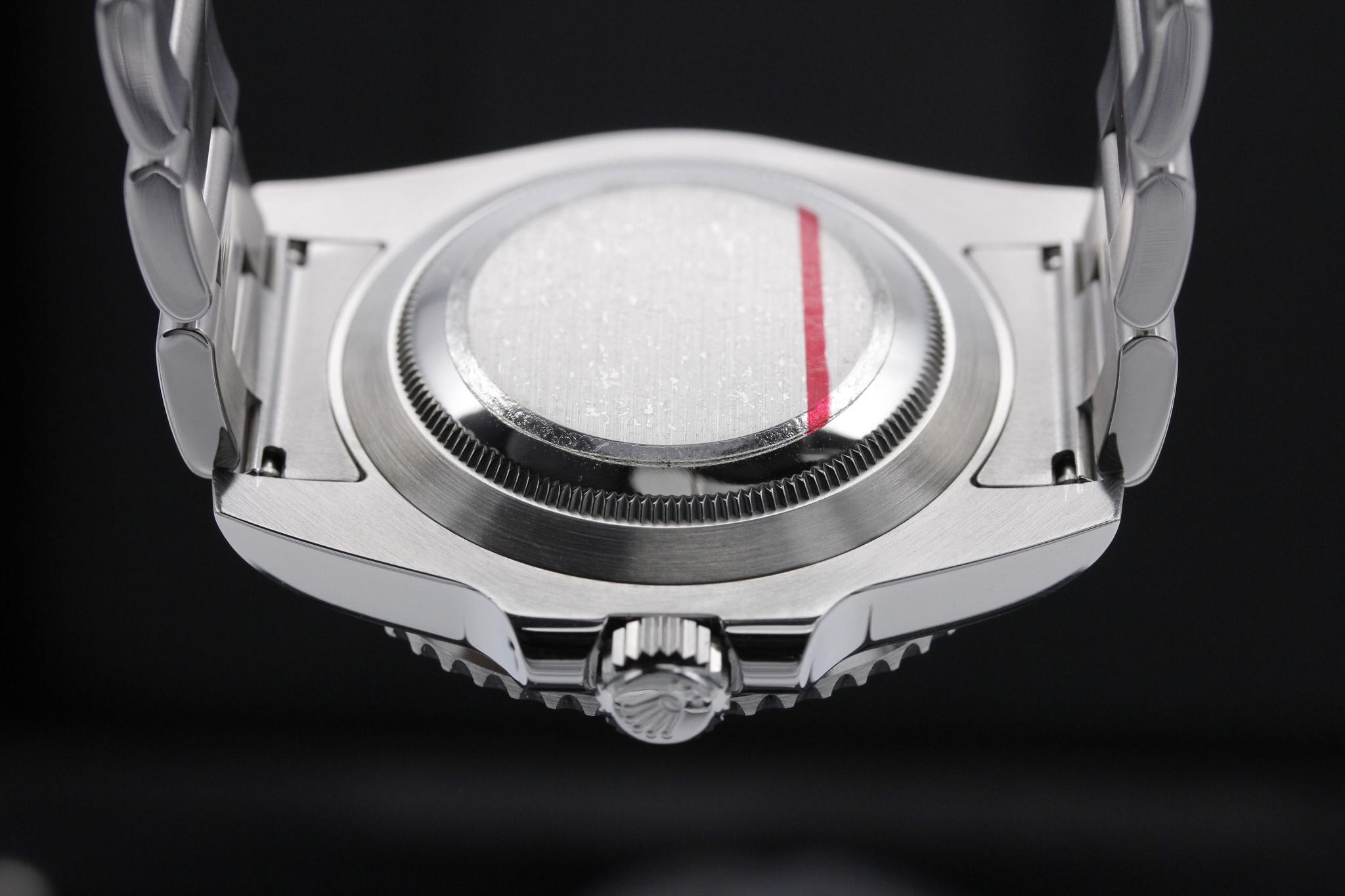 Watch Image 7