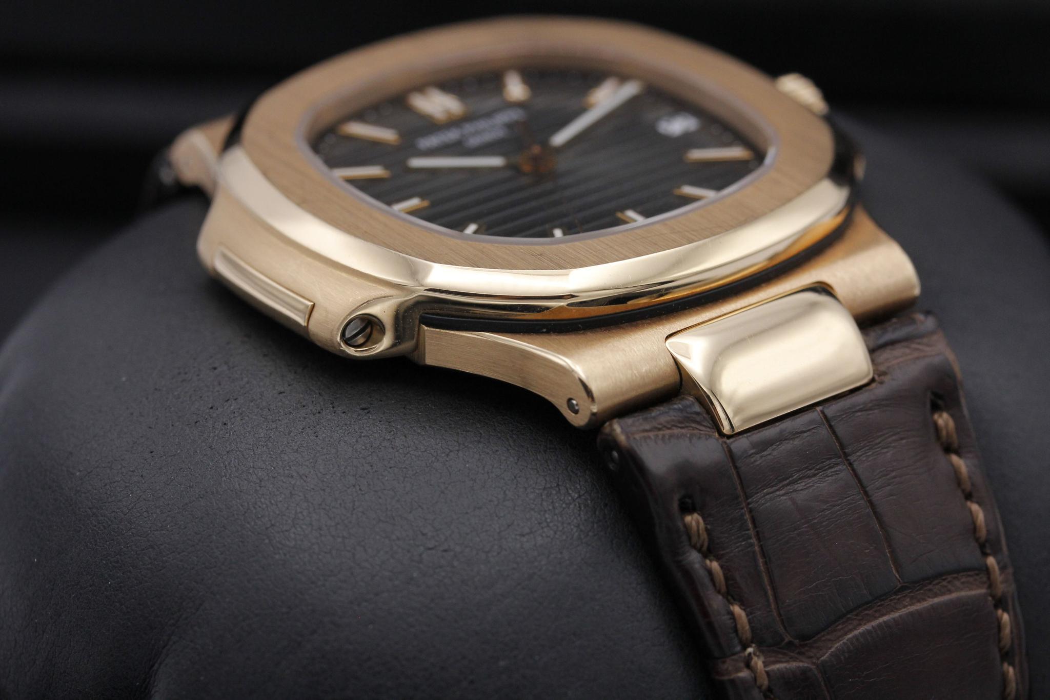 Watch Image 7