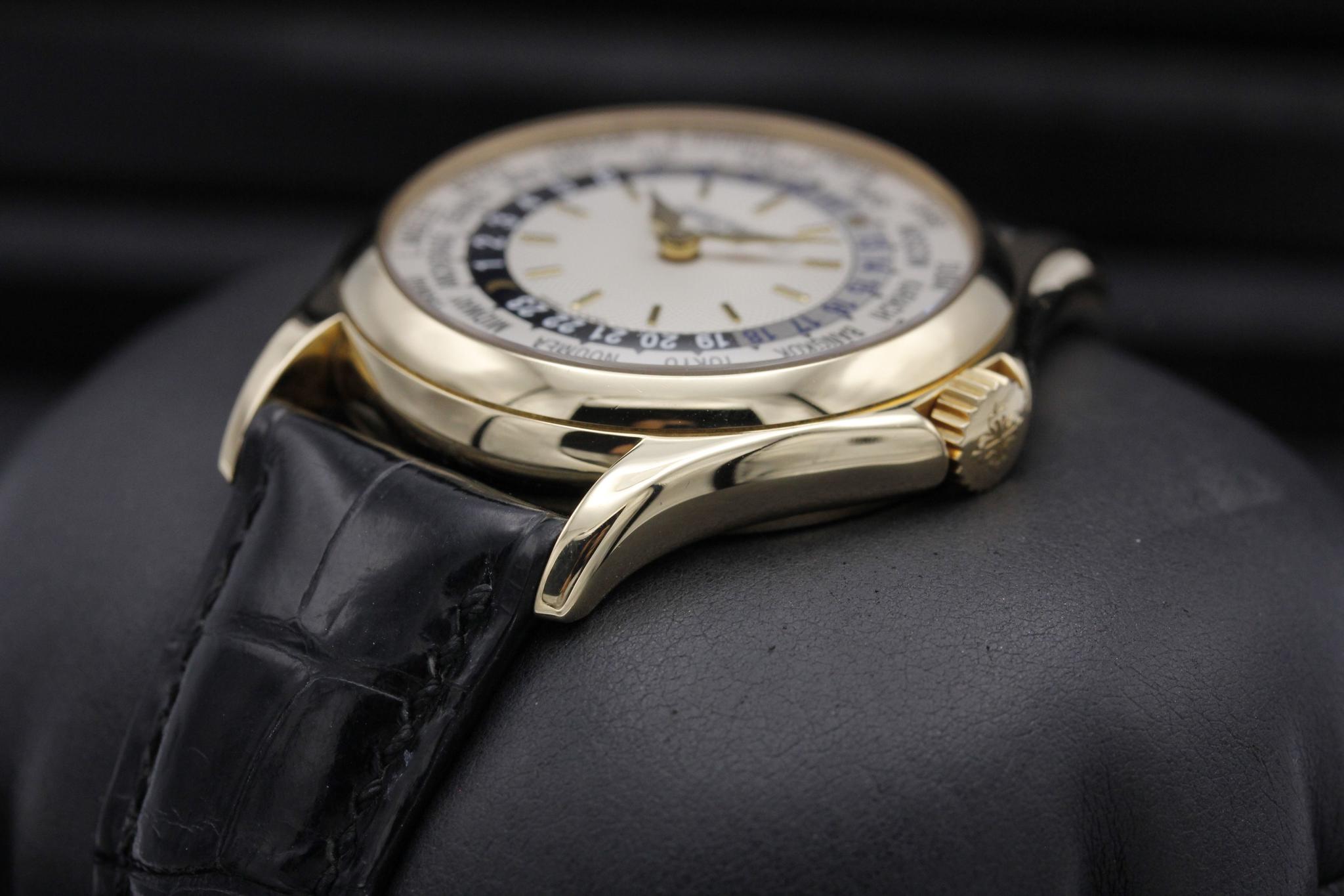 Watch Image 3