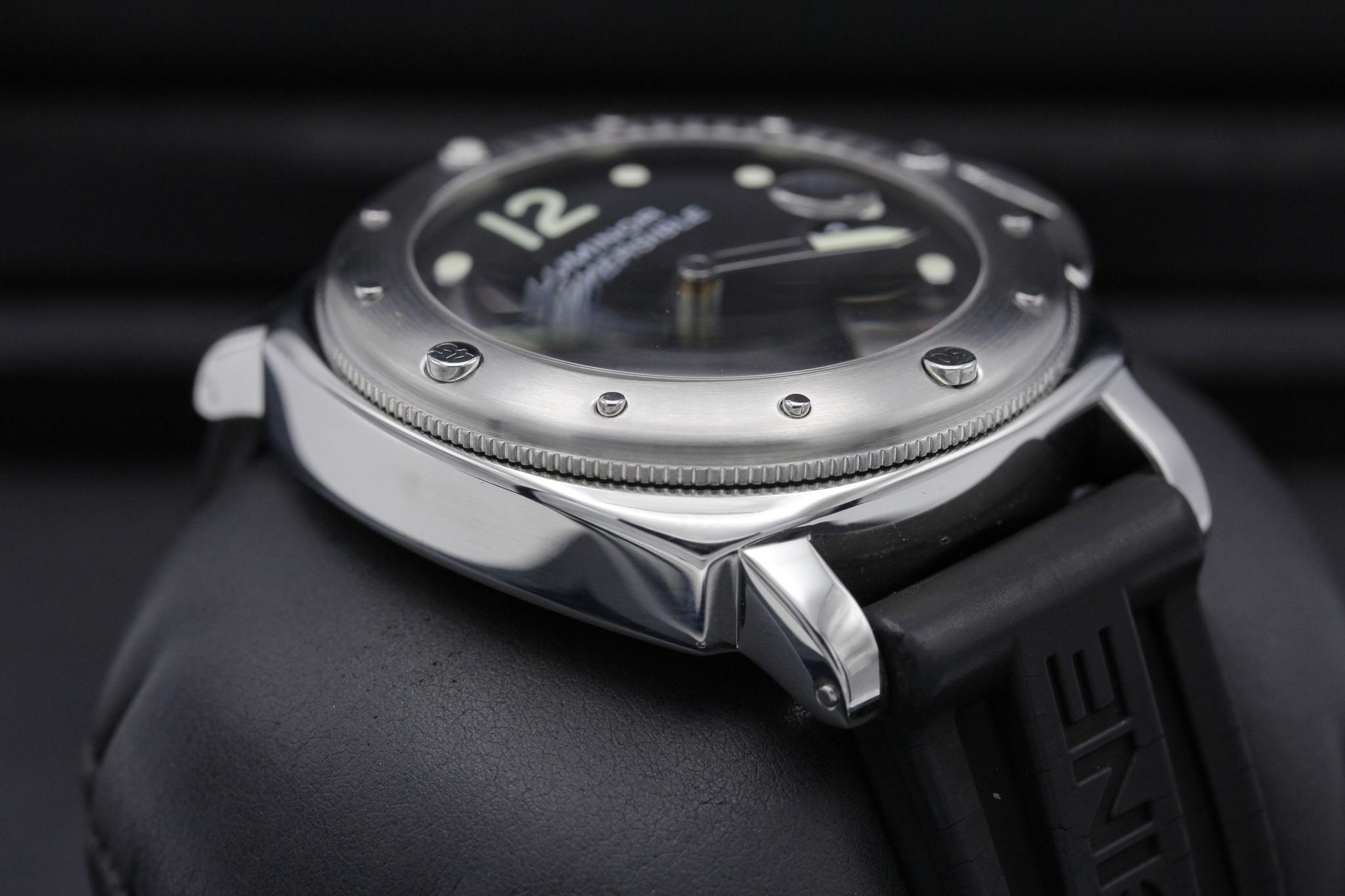 Watch Image 6
