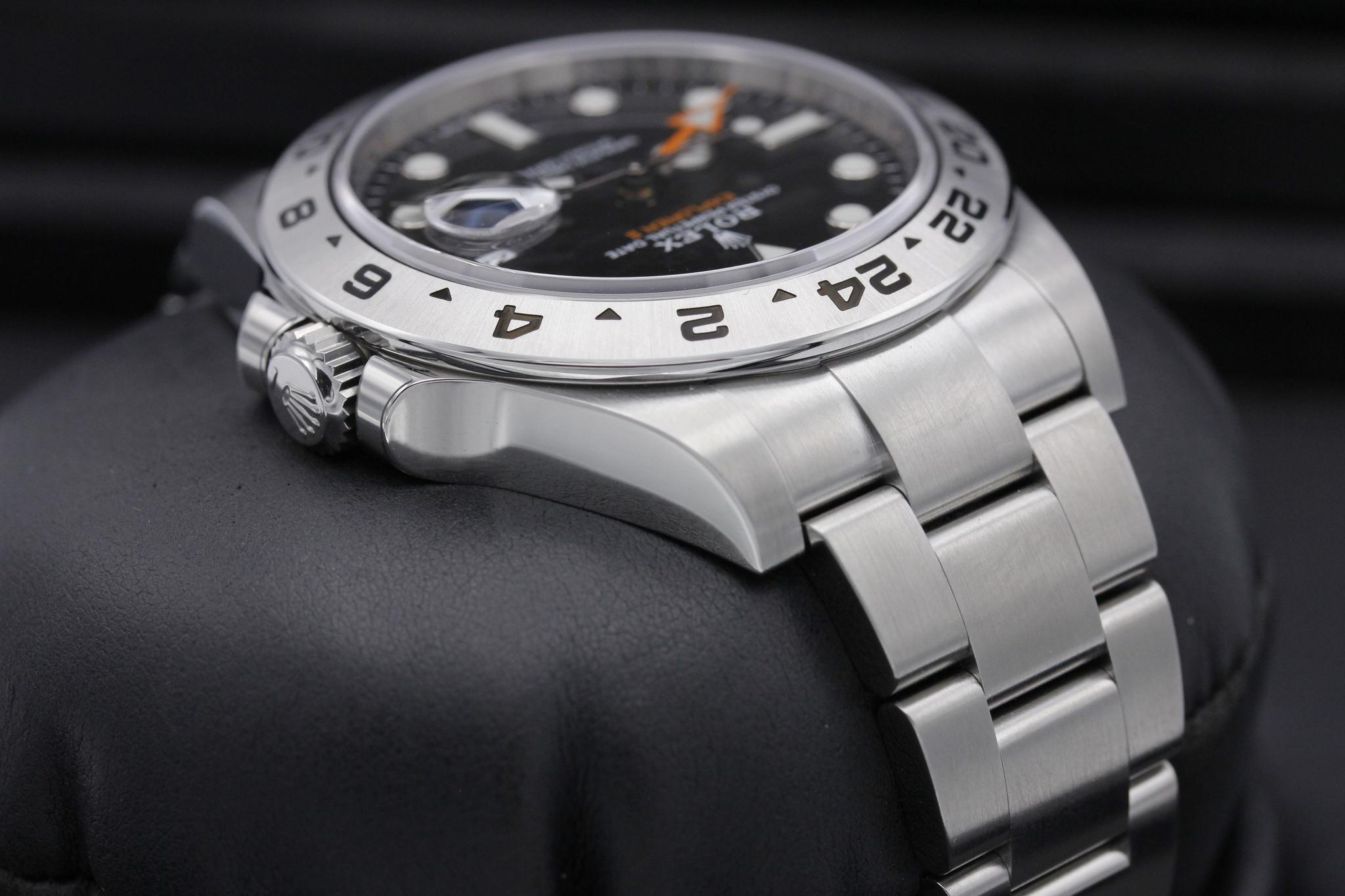 Watch Image 4
