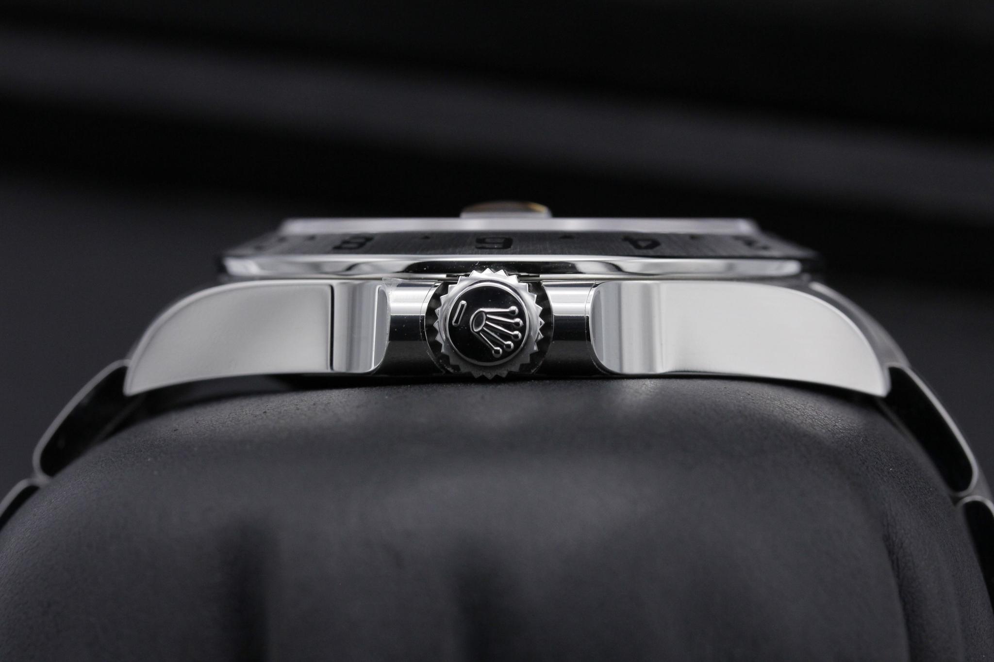 Watch Image 3