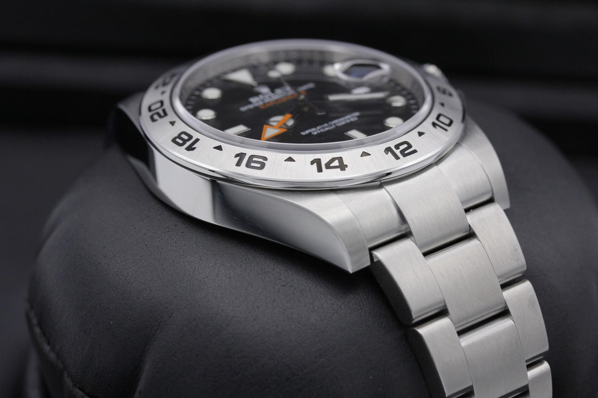 Watch Image 6