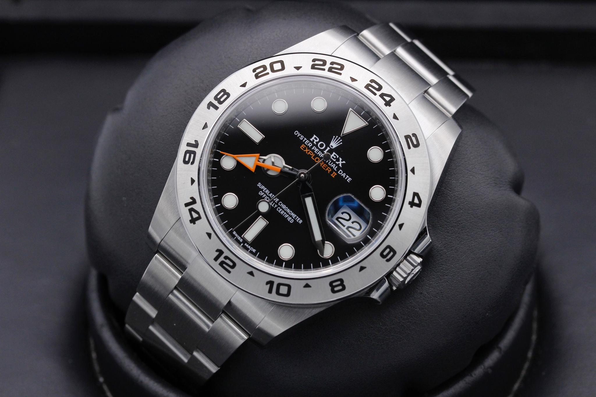 Watch Image 9